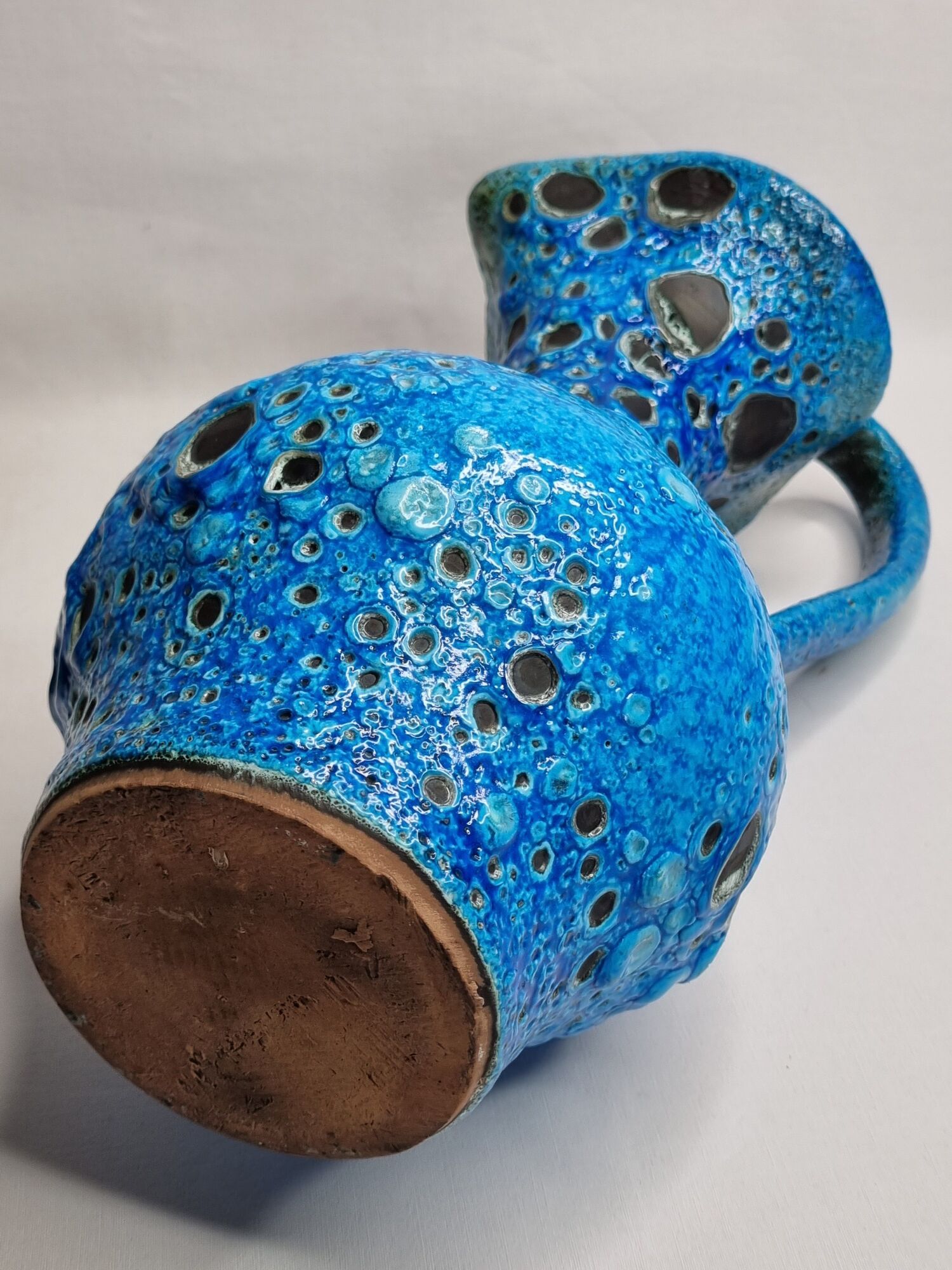 Mud amphora fat lava sea foam, Vallauris, vintage, 35 cm