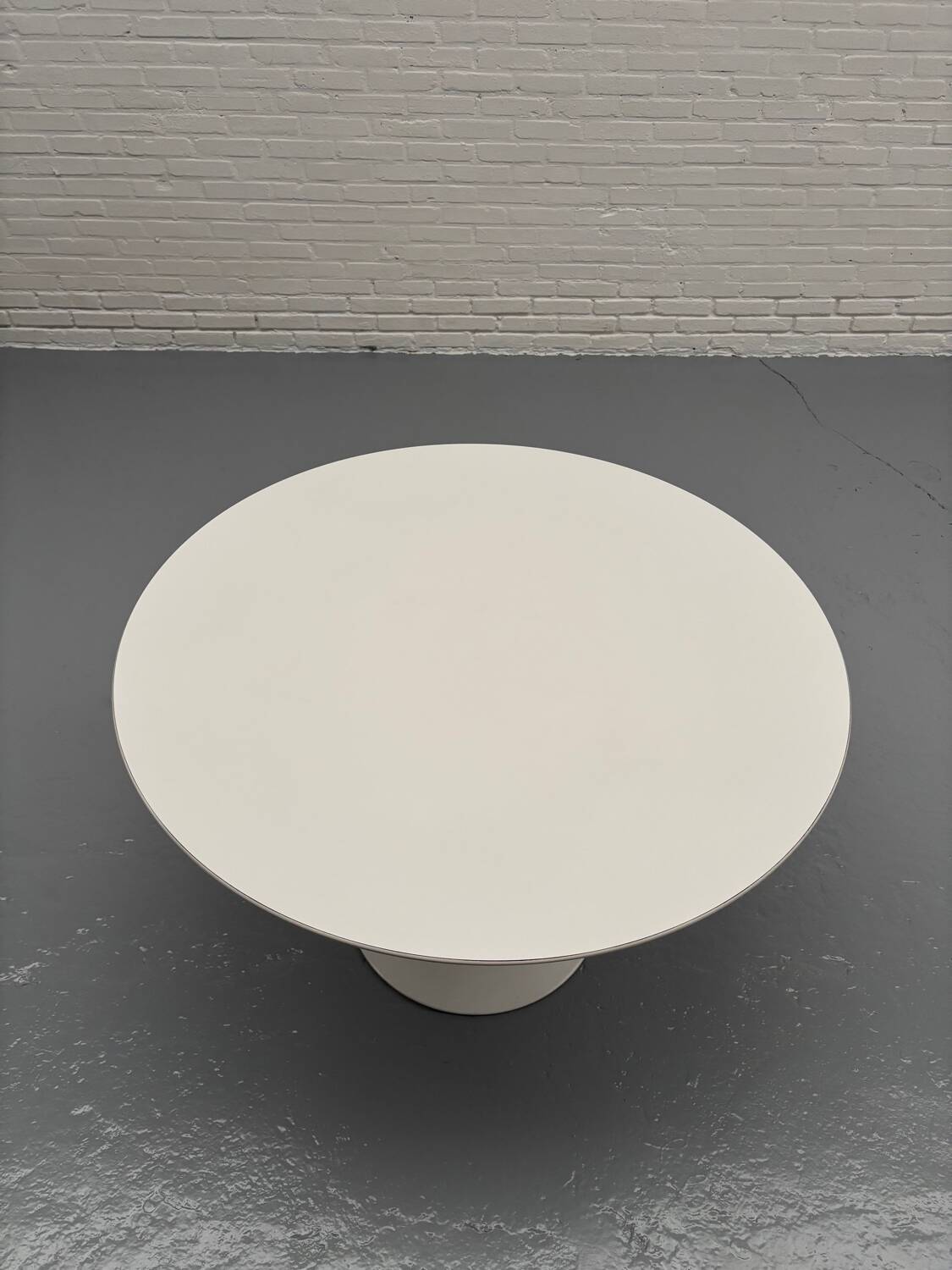 Table à manger tulipe en bois par Eero Saarinen pour Knoll International 1970