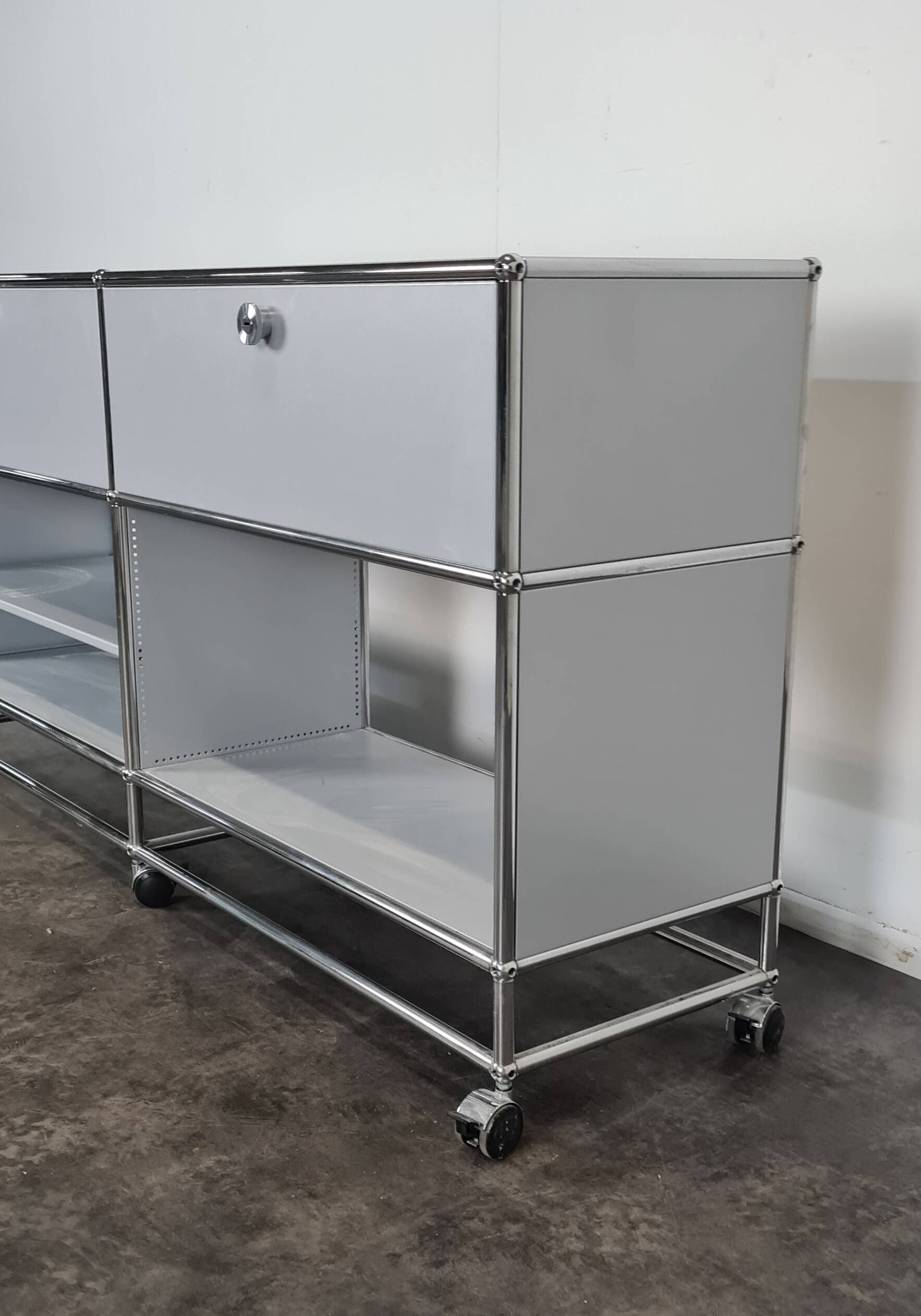 Enfilade usm haller
