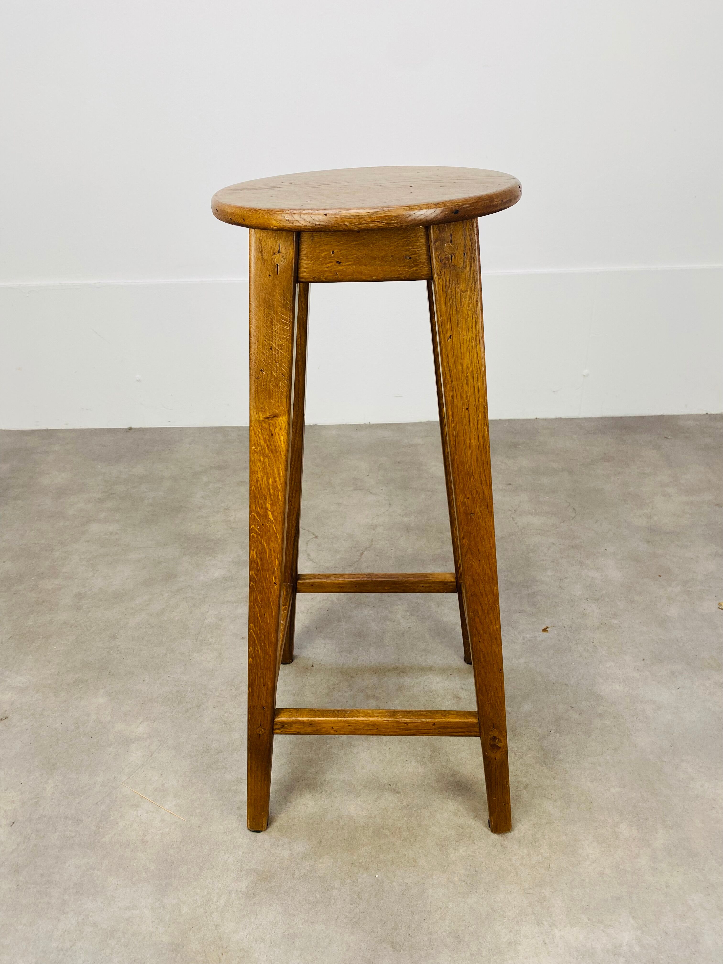 Solid wood oak bar stool