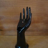Hand wears jewelry / soliflore