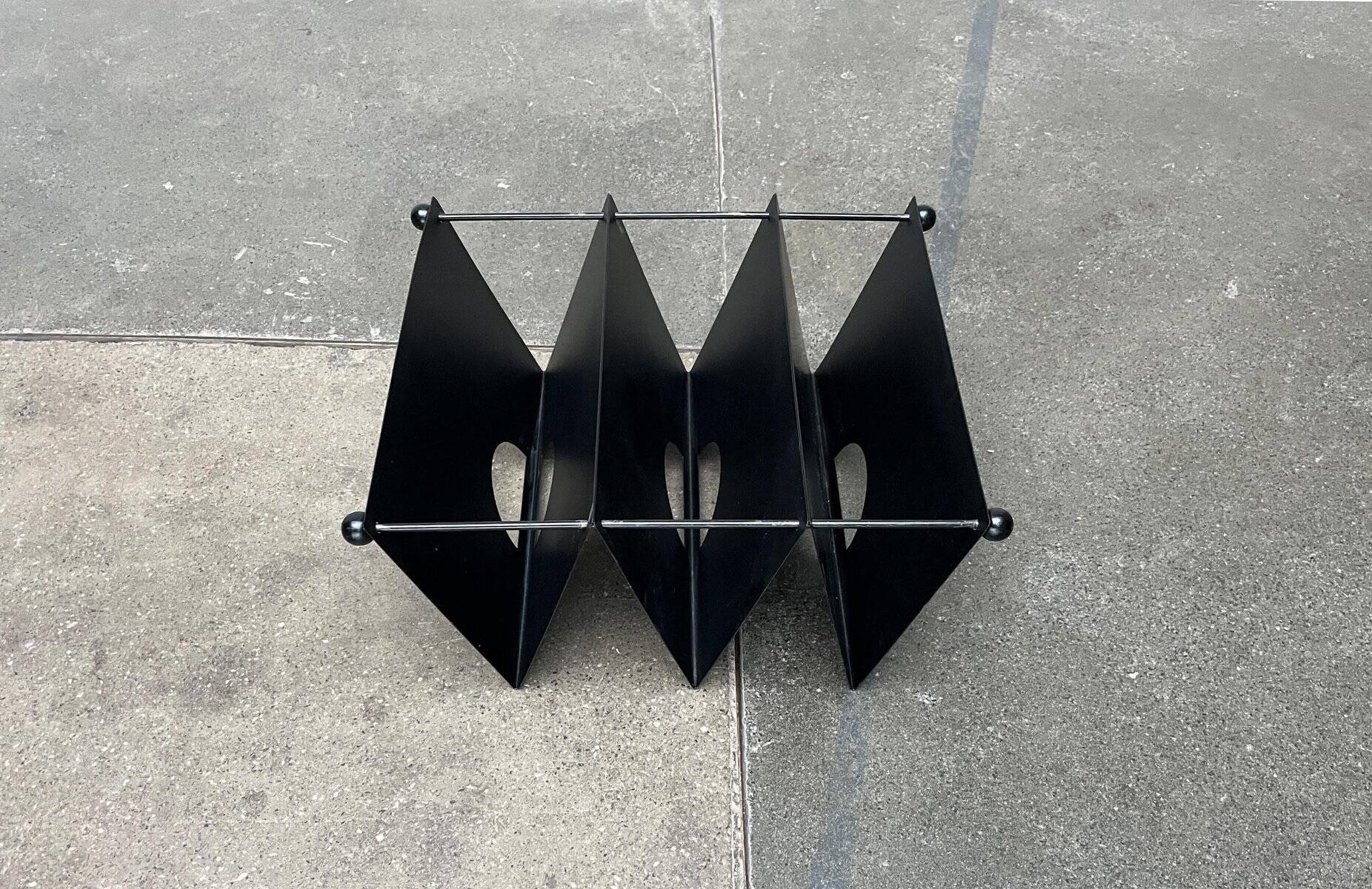 Postmodern Italian metal magazine rack, 1980s