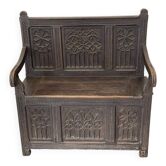 Chest bench in natural wood carved with Gothic motifs