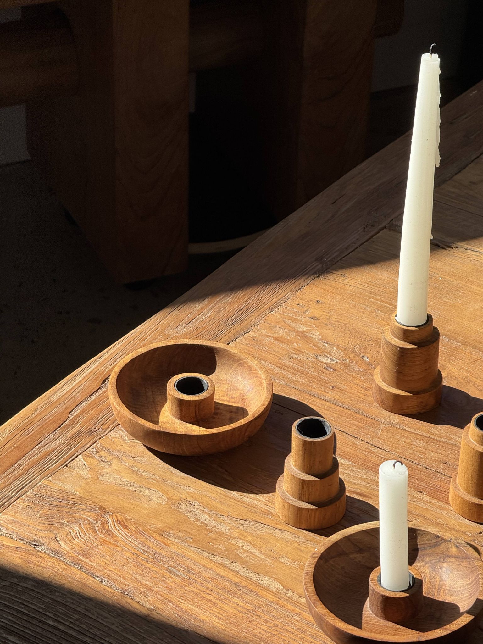Circular teak monoxyle candle holder D12 H3