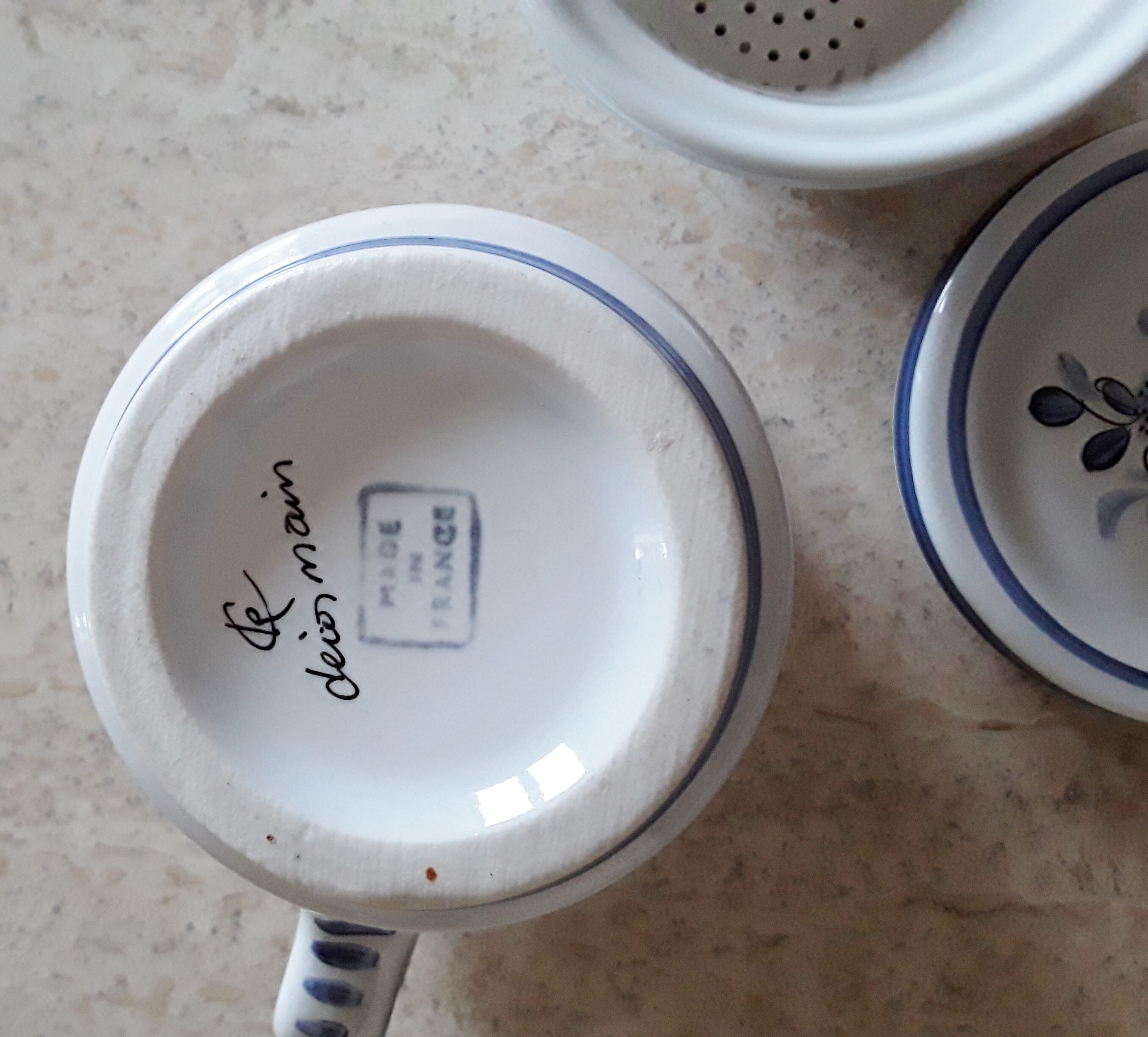 Clamecy earthenware tea set