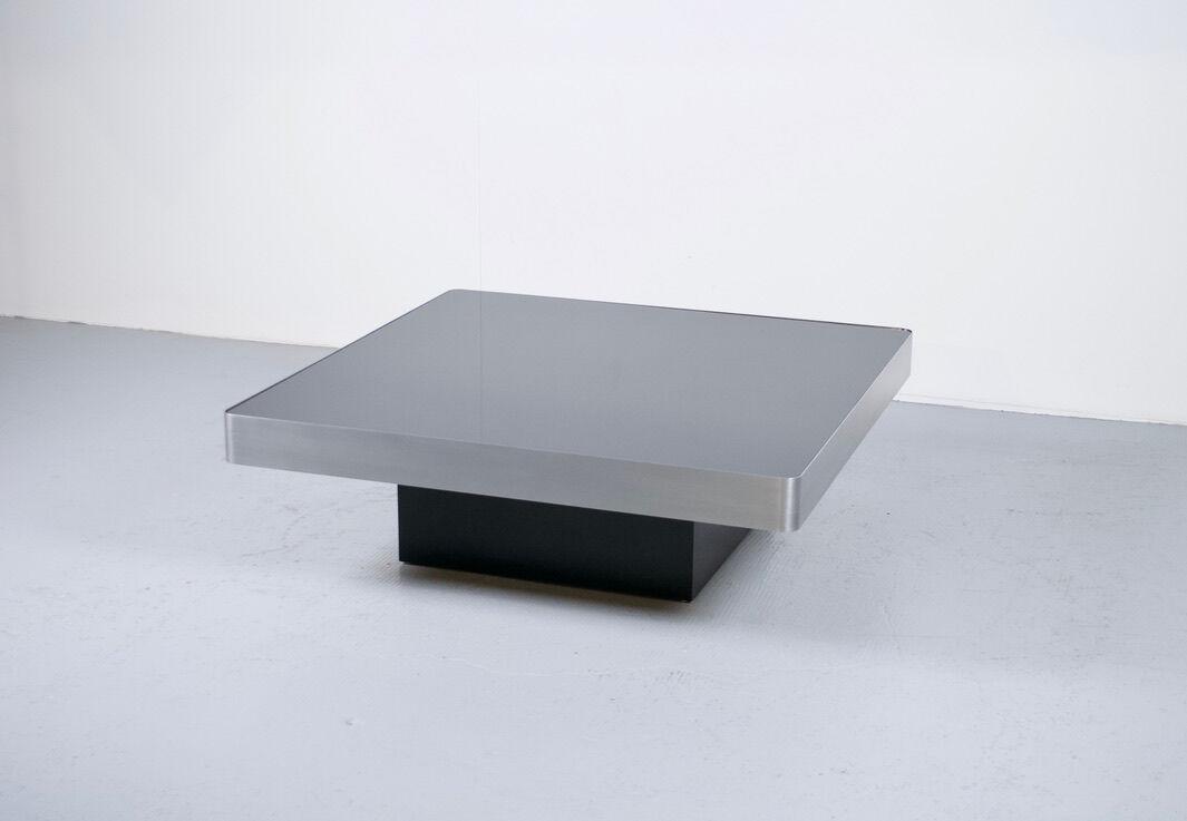 Mongoose coffee table by François Monnet, Kappa publisher, 1970s.