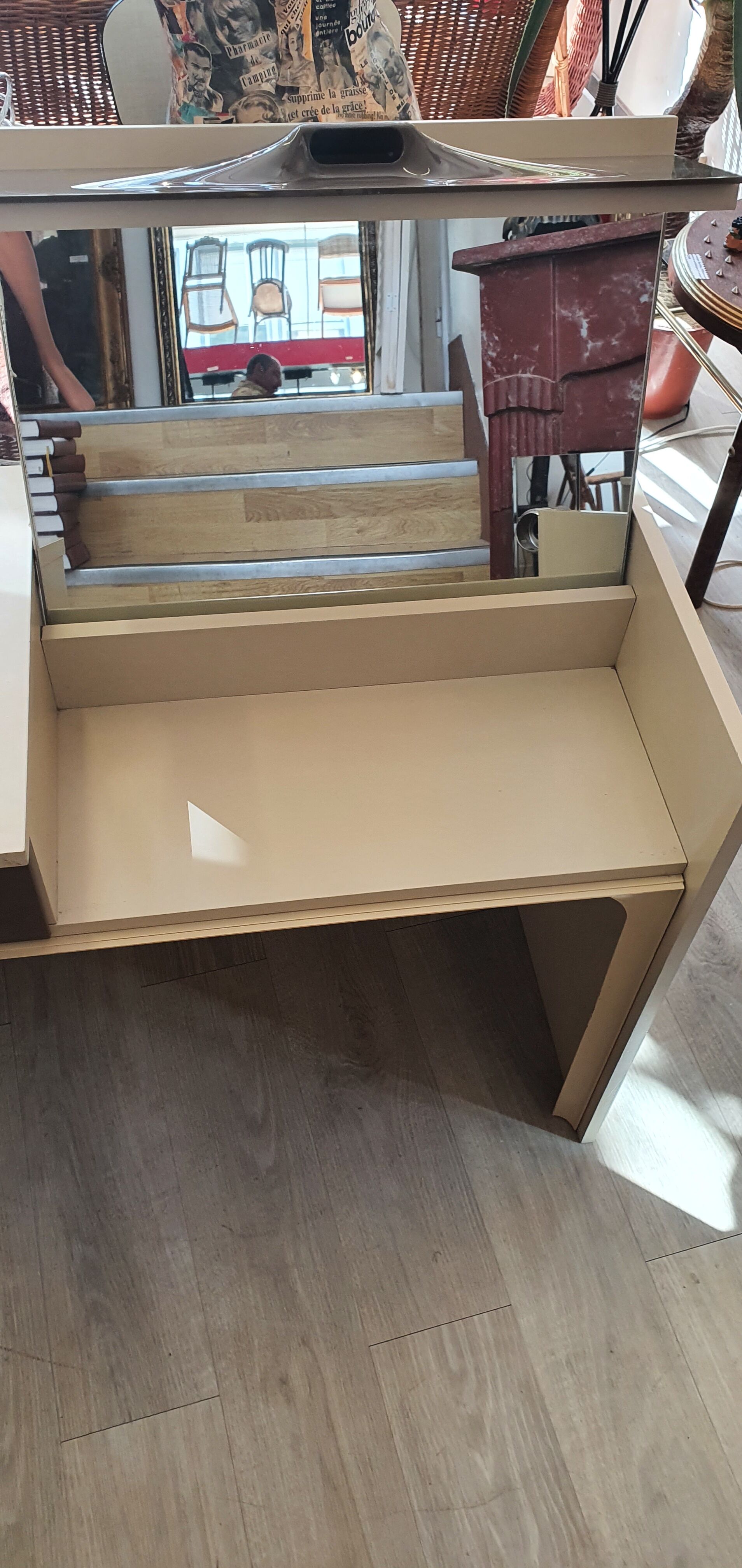 Dressing table series DF2000 by Raymond Loewy editions Doubinski 1960
