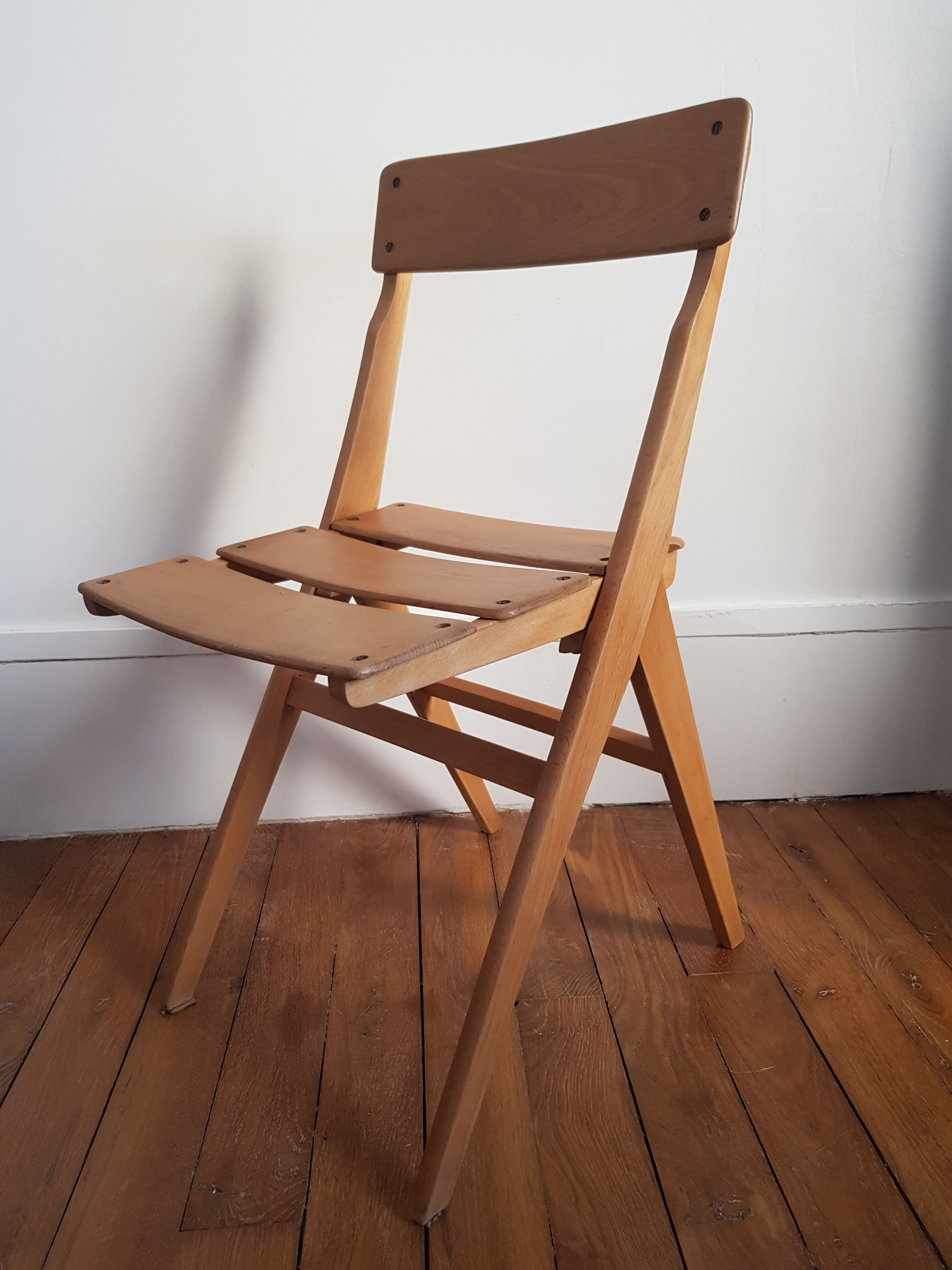 Chaise enfant vintage en bois