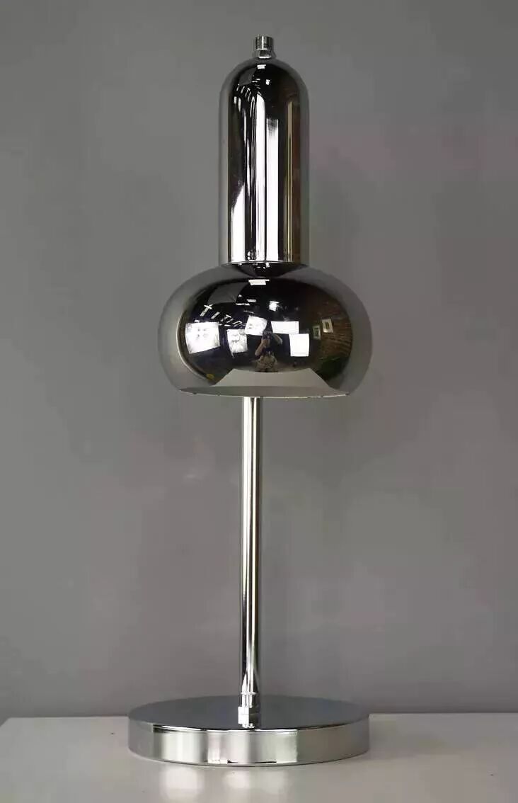 Lampe articulée en métal chromé années 60