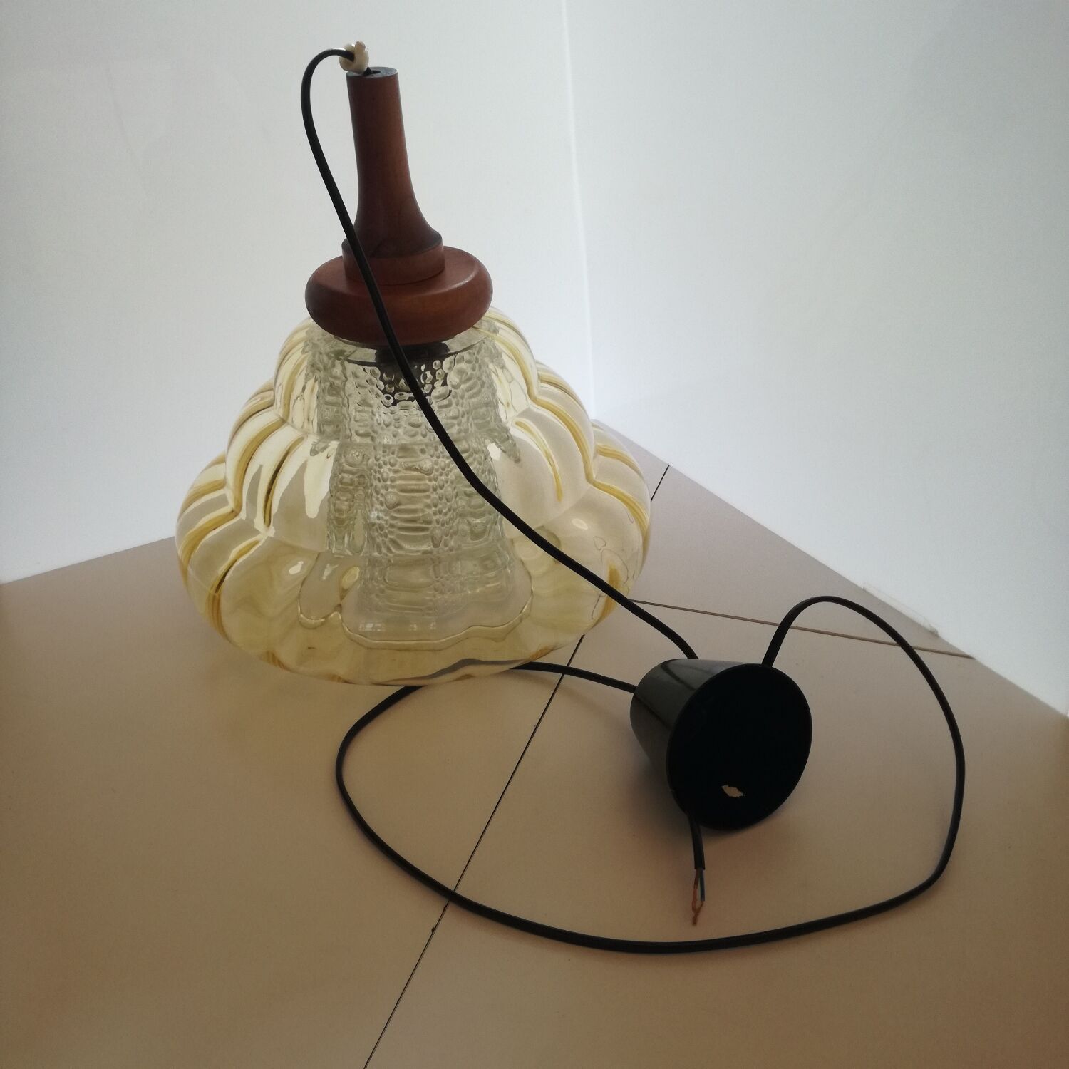 Scandinavian jellyfish pendant lamp in glass and wood 1970