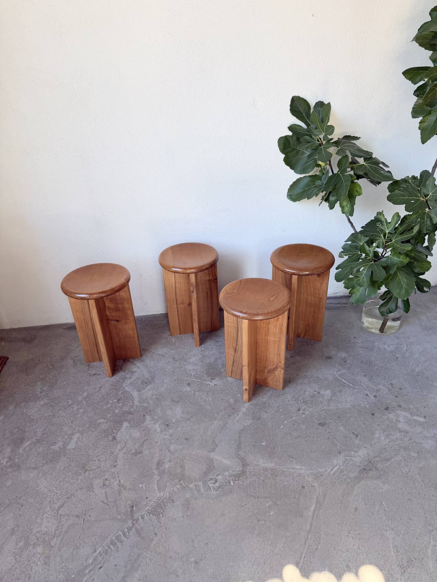 Set of 4 oak stools from the 1950s, constructivist style.