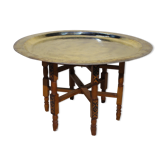 Coffee table in round top