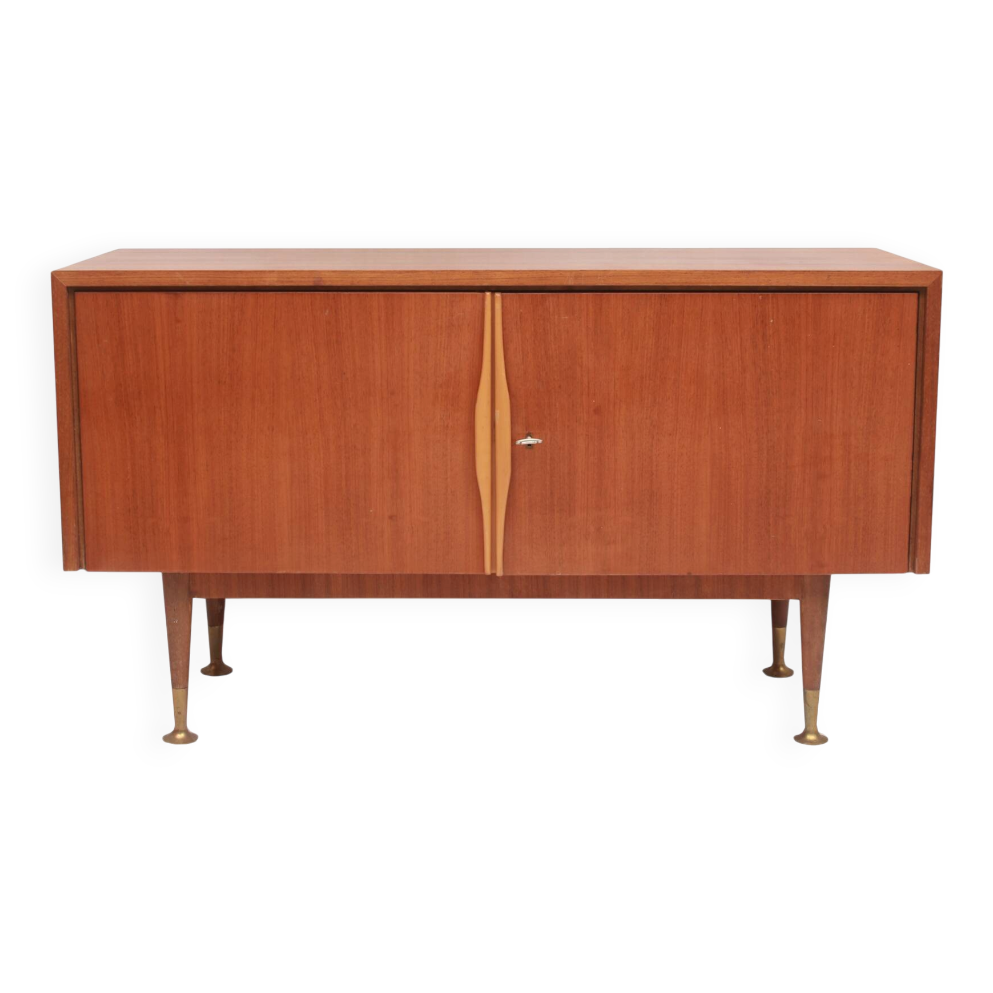 Buffet des années 1950 en noyer