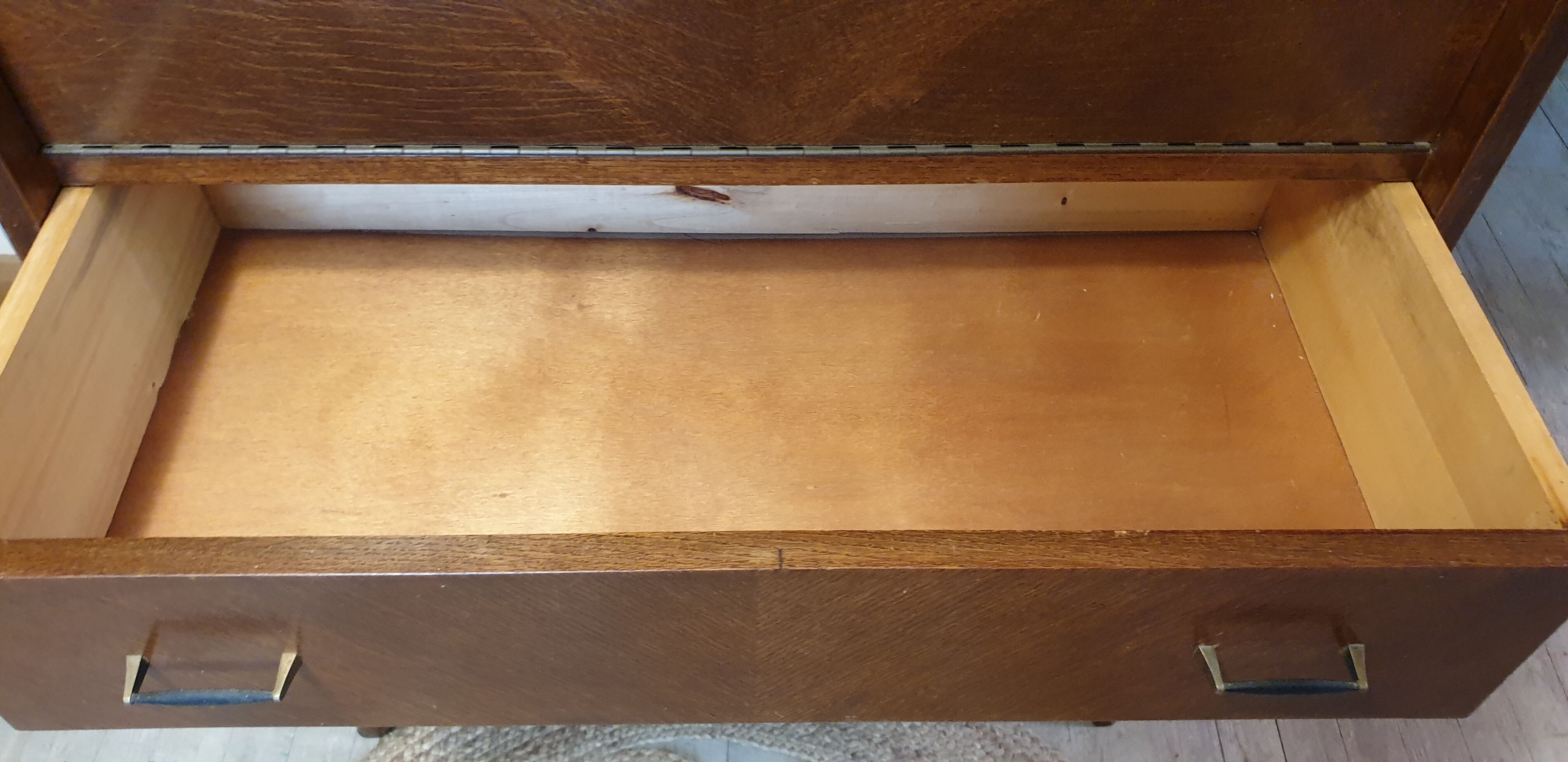 Secretary vintage compass feet