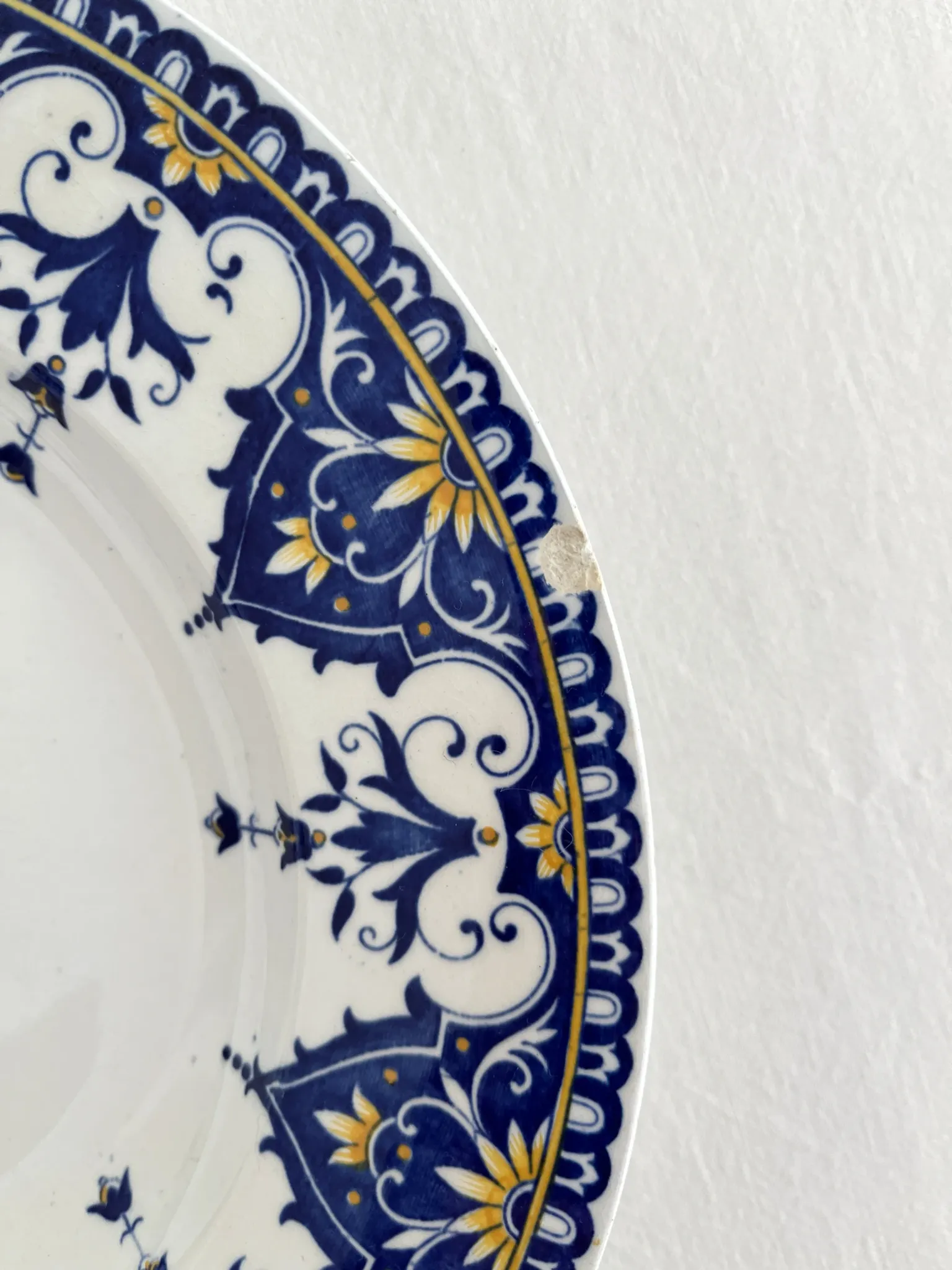 Shallow dish ironstone "Cluny" Sarreguemines