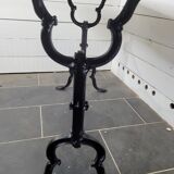 Bistro table in cast iron and oak top