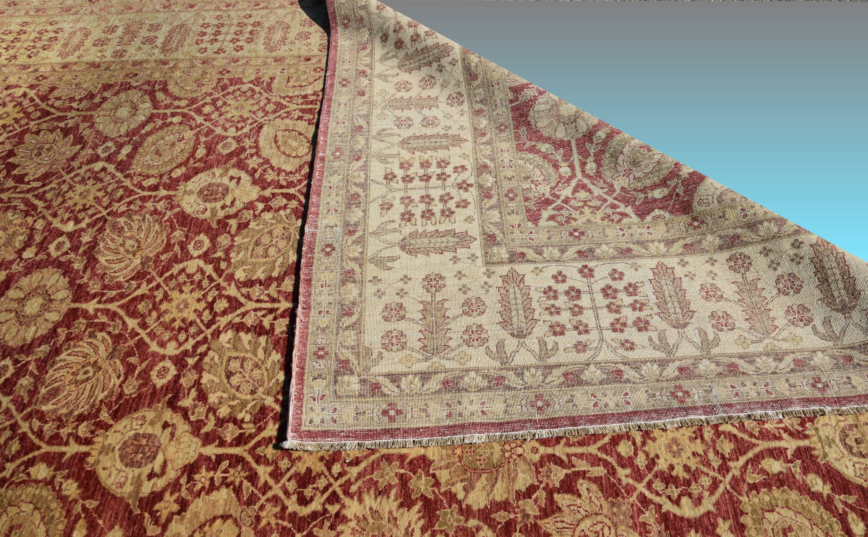 Large Ziegler Oriental Rug: 3.90 X 2.80 Meters - Handmade in wool