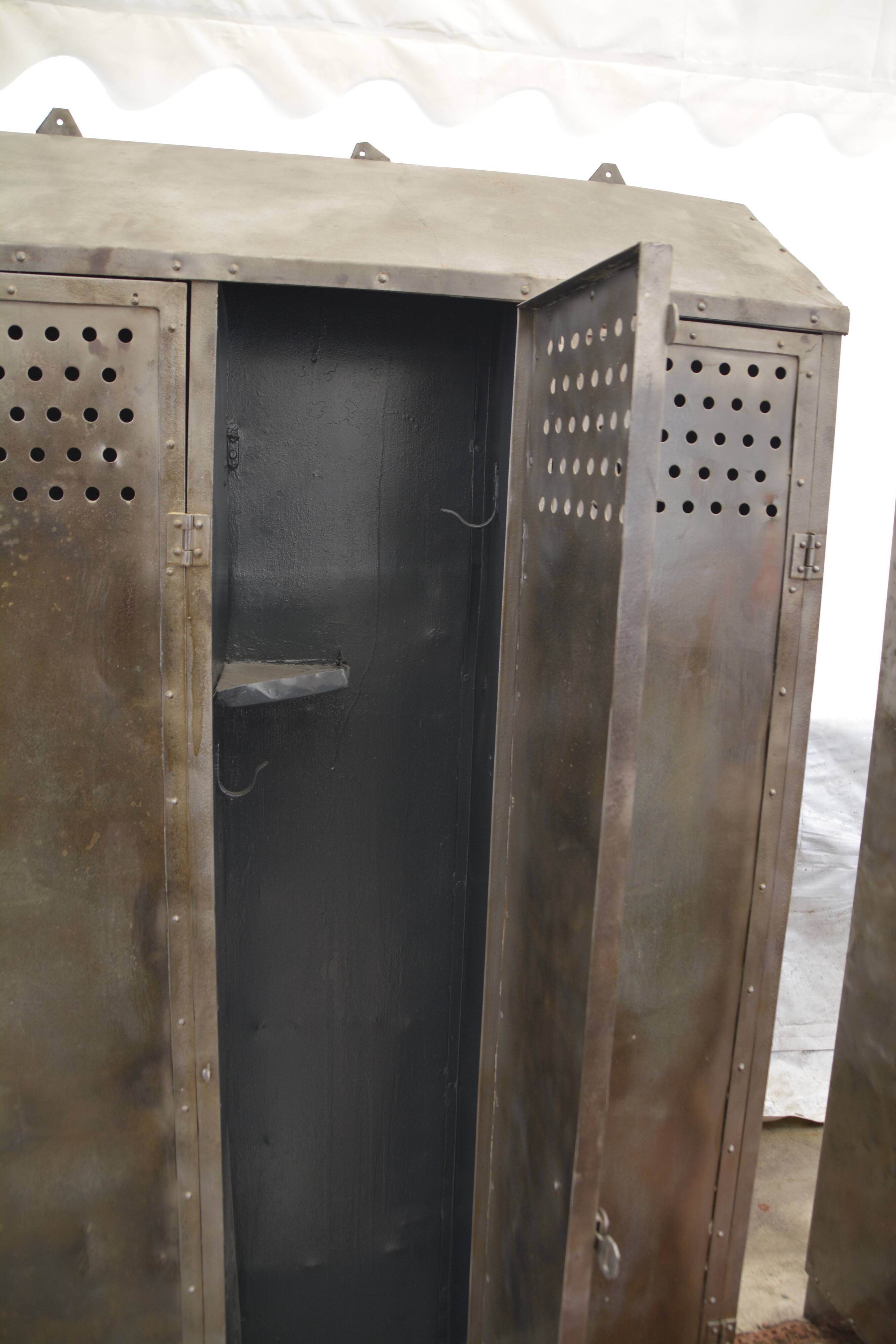 Industrial cloakroom