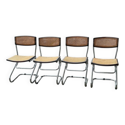 Suite de quatre chaises tubulaires vintage Italie Style Bauhaus Marcel Breuer Vers 1970