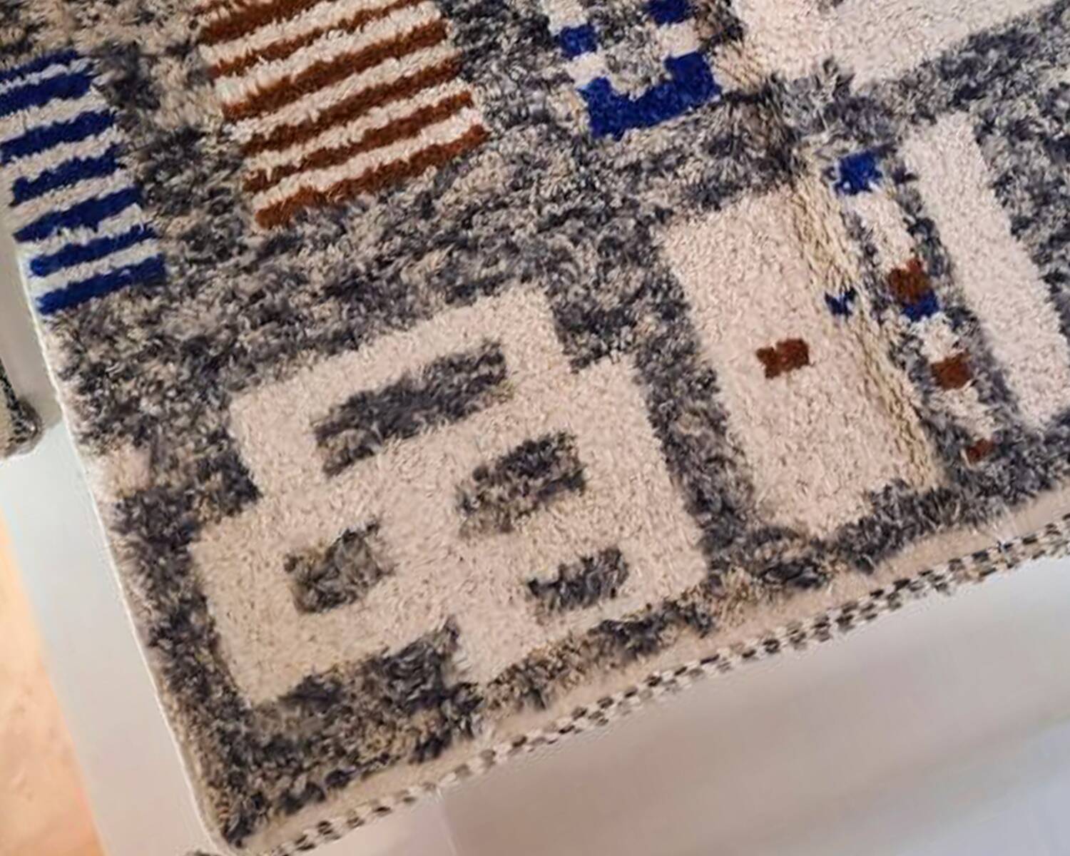 Tapis berbère bohemian en laine fait main 250 X 150 CM