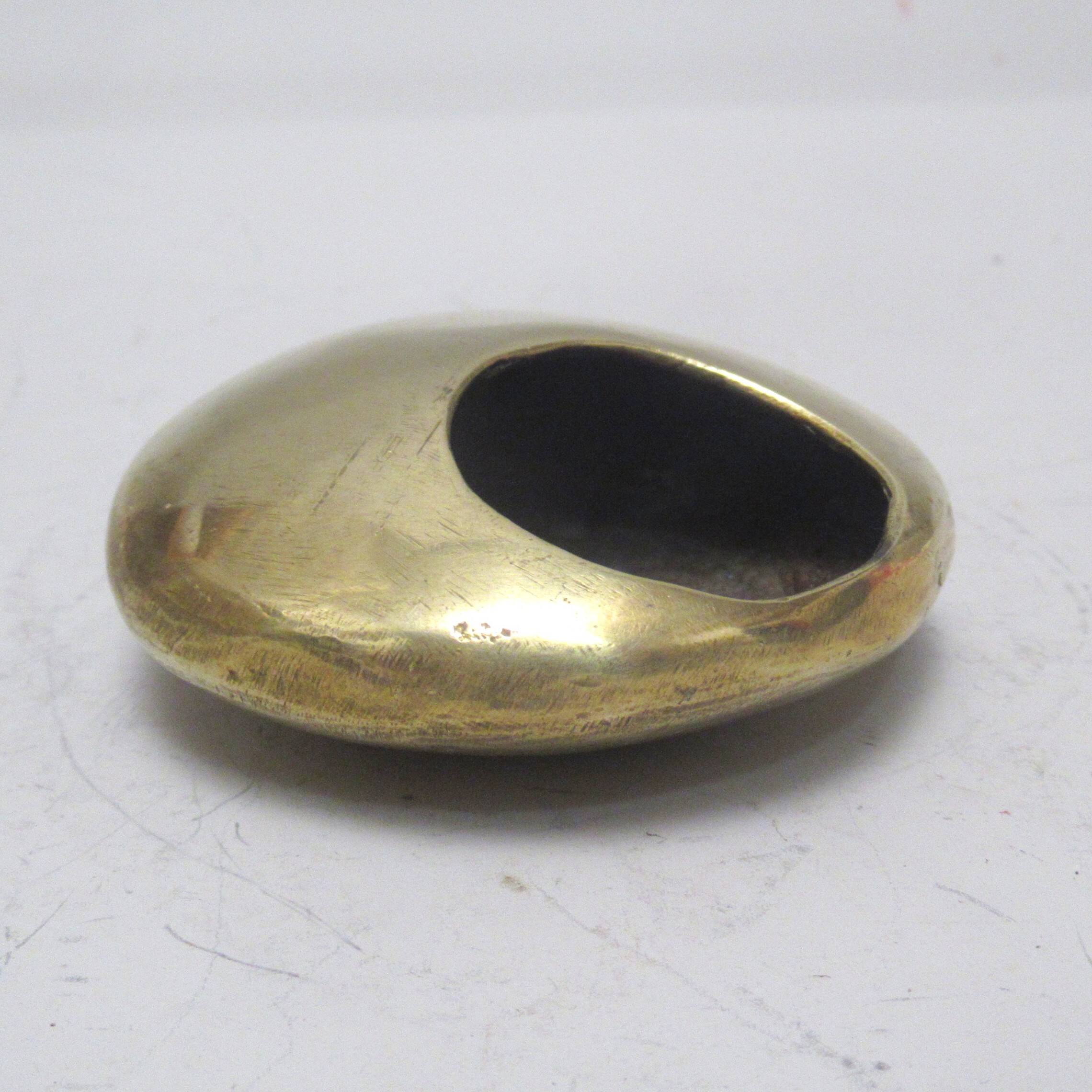 Pebble ashtray Orb Roger Tallon 1970s