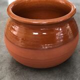 Matt and glazed round earthenware pot