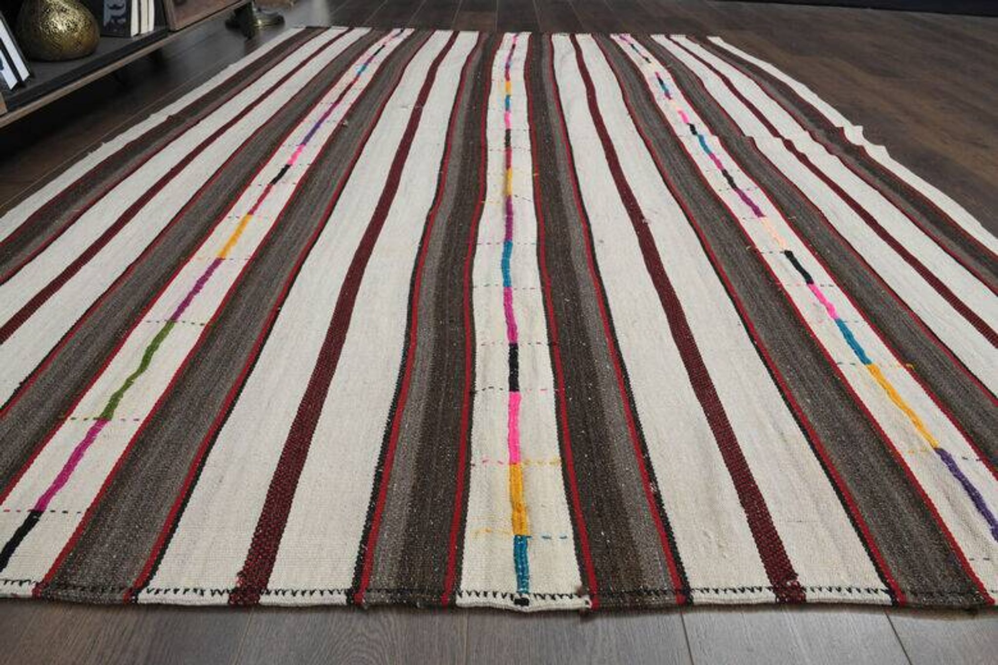 Vintage kilim rug for living room 189x259