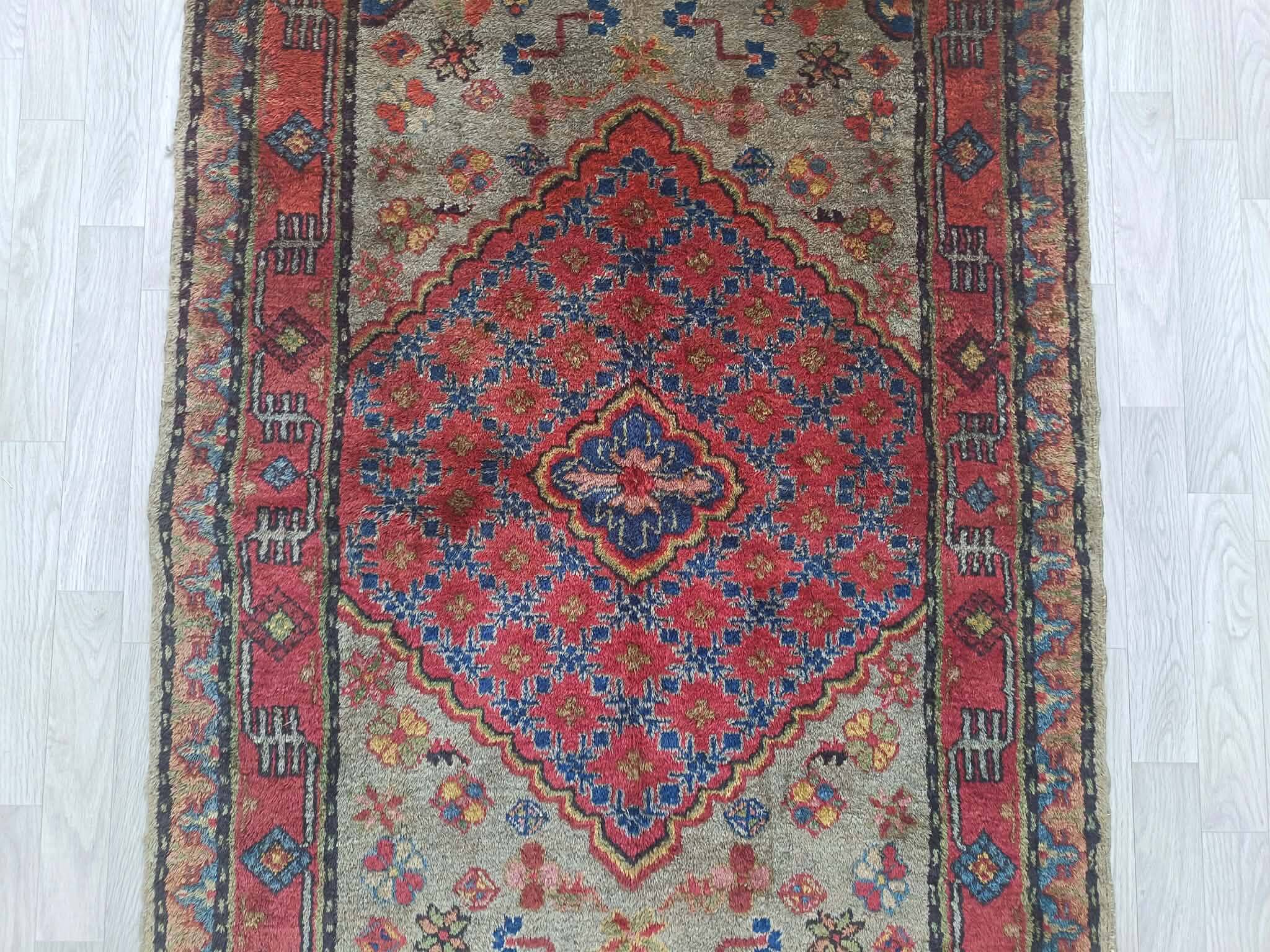 Tapis Sinkiang fait main