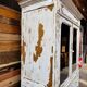 Armoire parisienne vitrée et patinée
