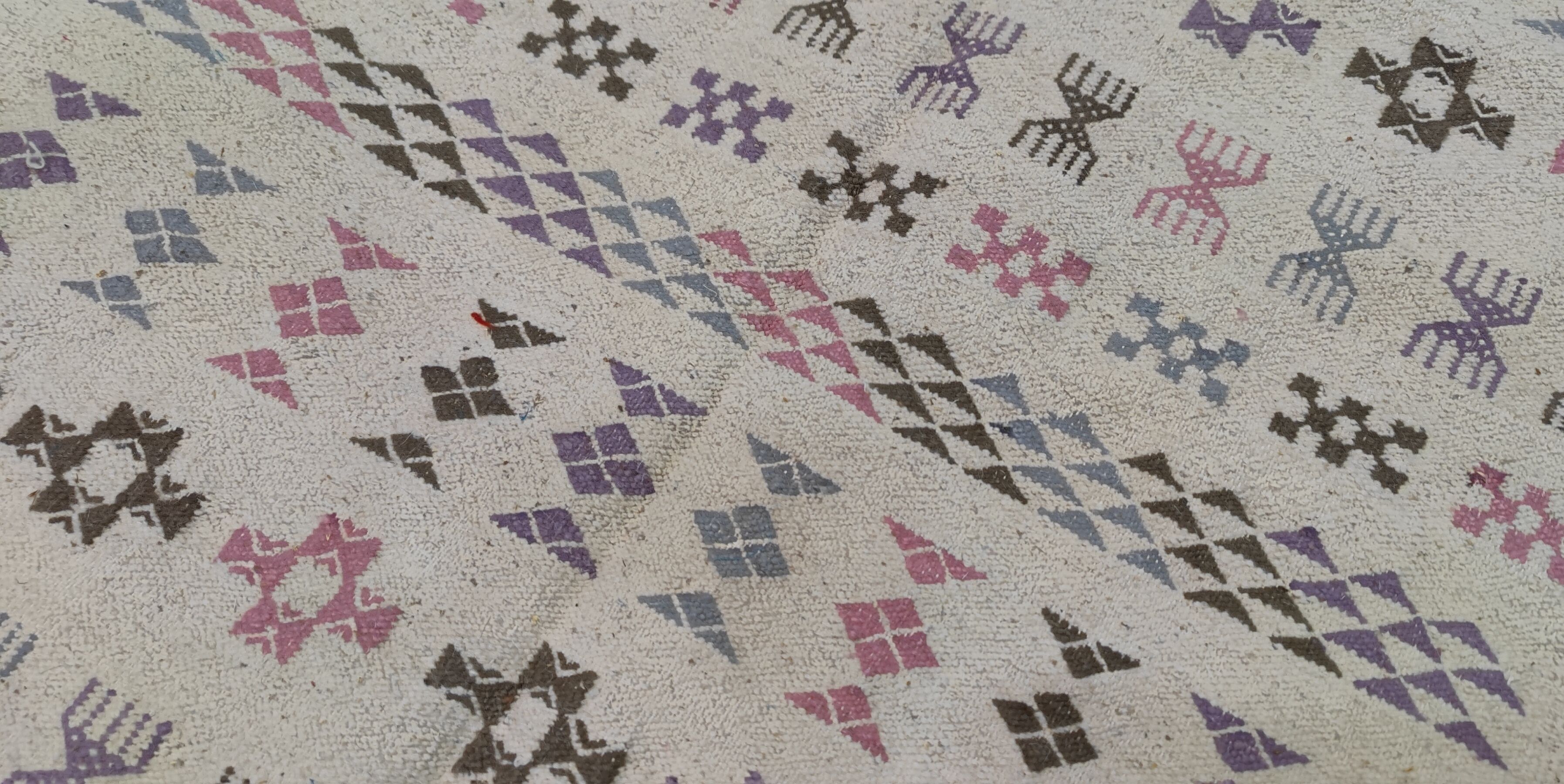 Berber carpet handmade in natural wool