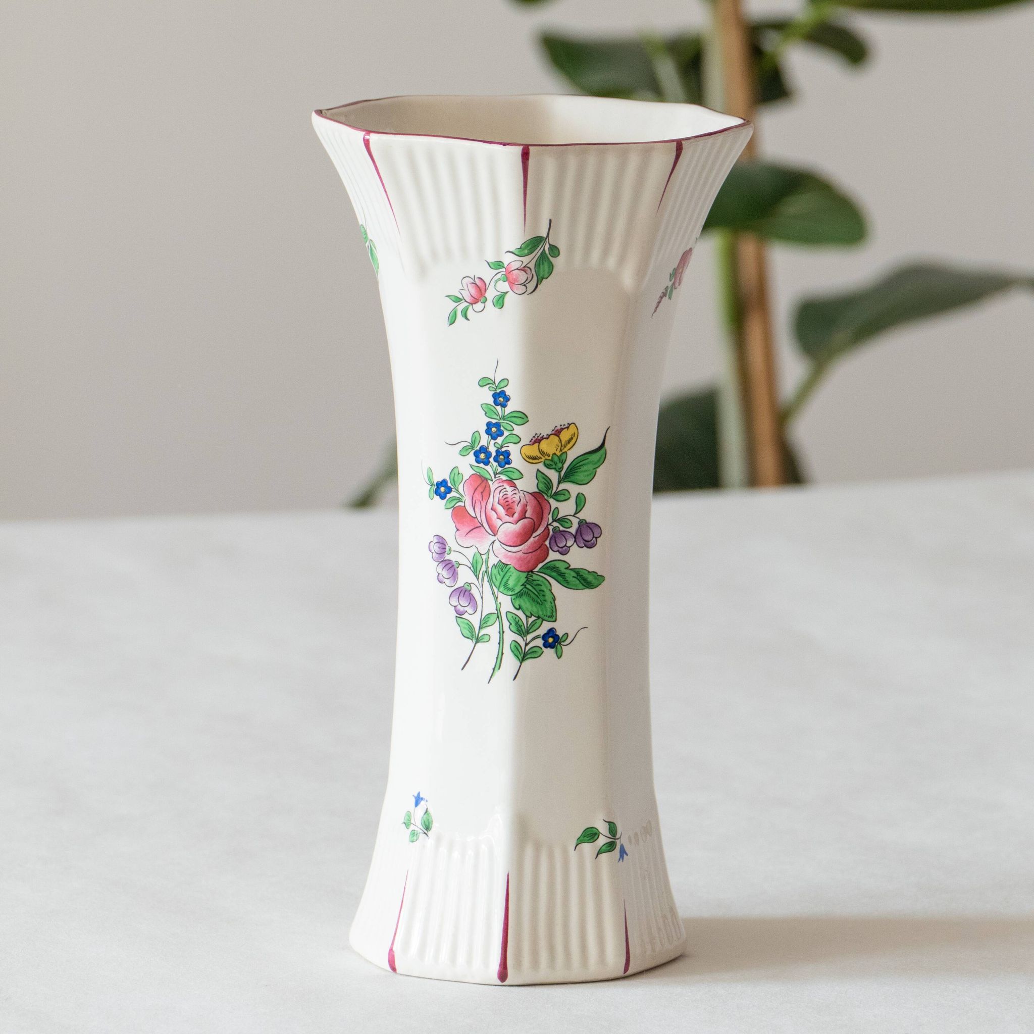 Vase with sides KG Luneville Street lamp