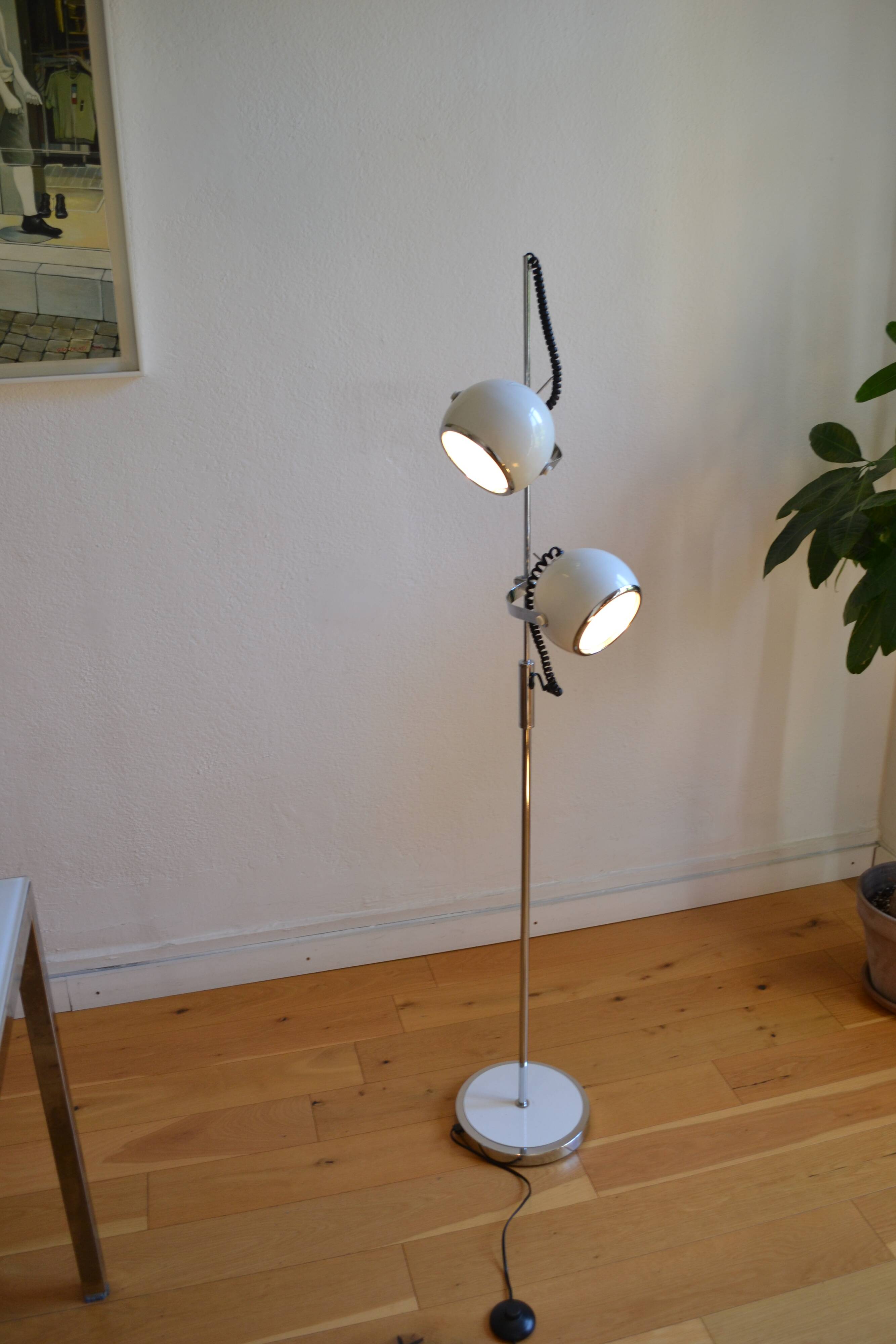 Vintage 1980 Eye Ball Reading Floor Lamp *** cult object of the 80s ***