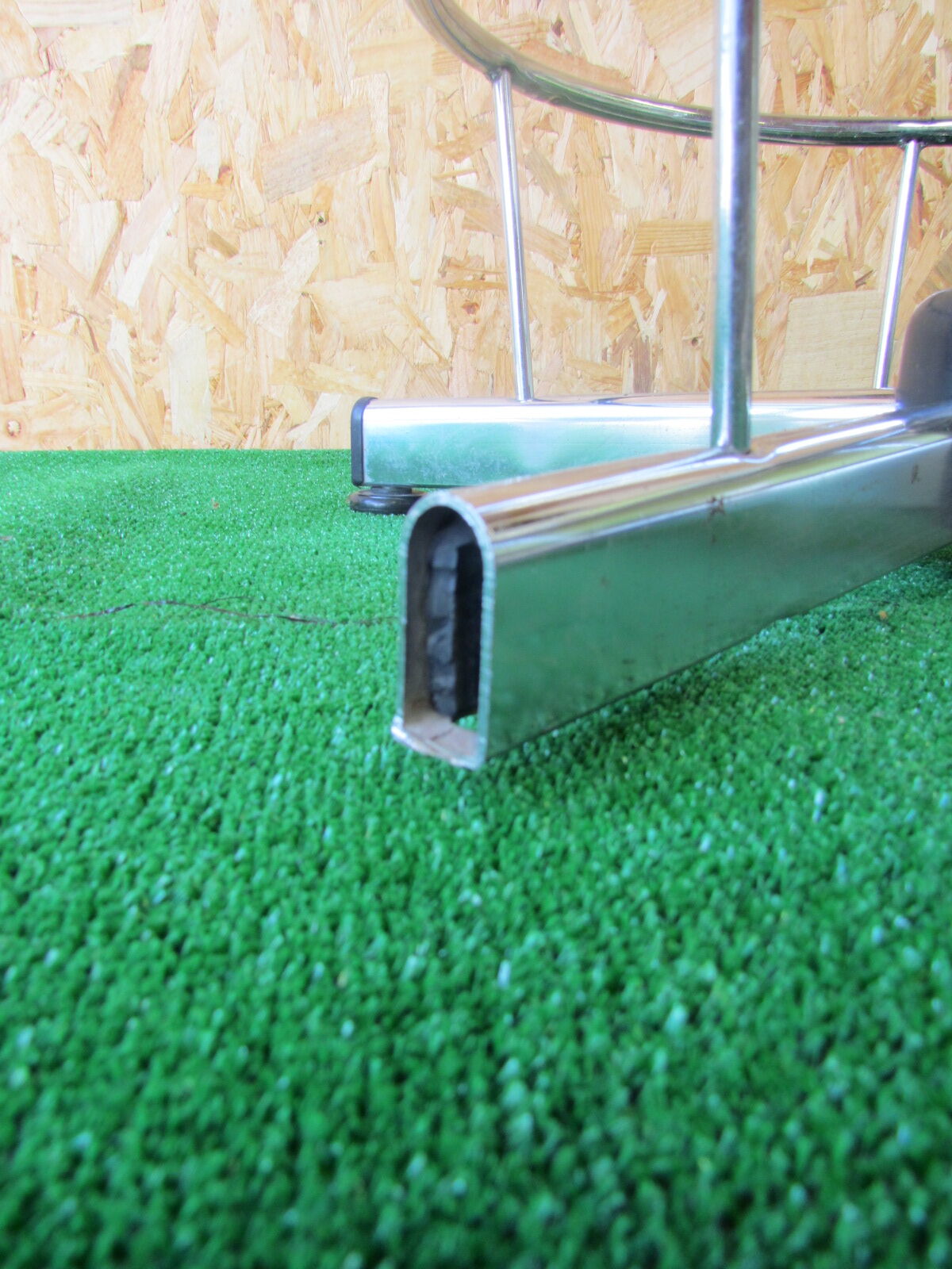 Turning industrial stool