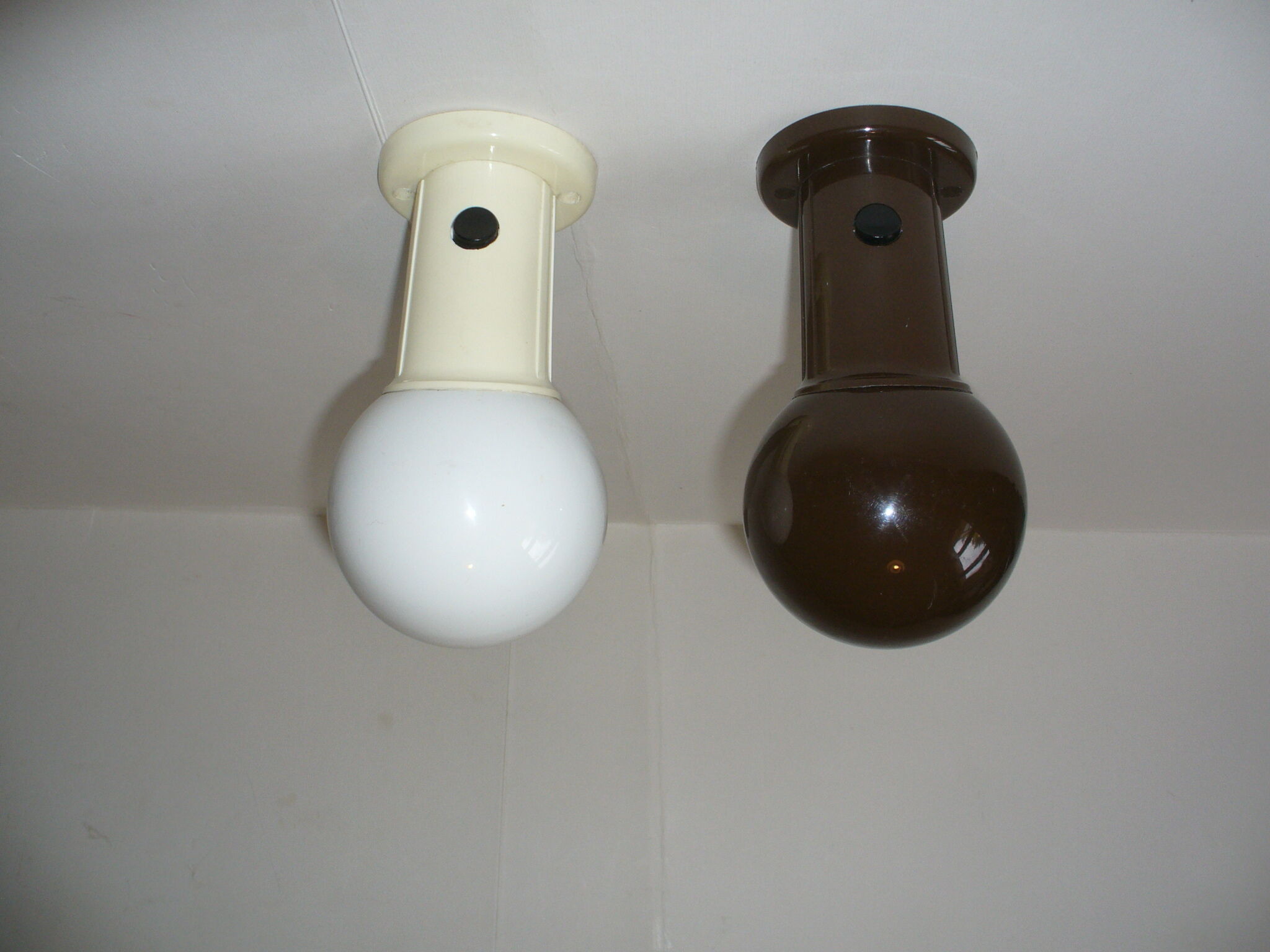 Pair of eye ball wall lamps - Resistex - from the 70s
