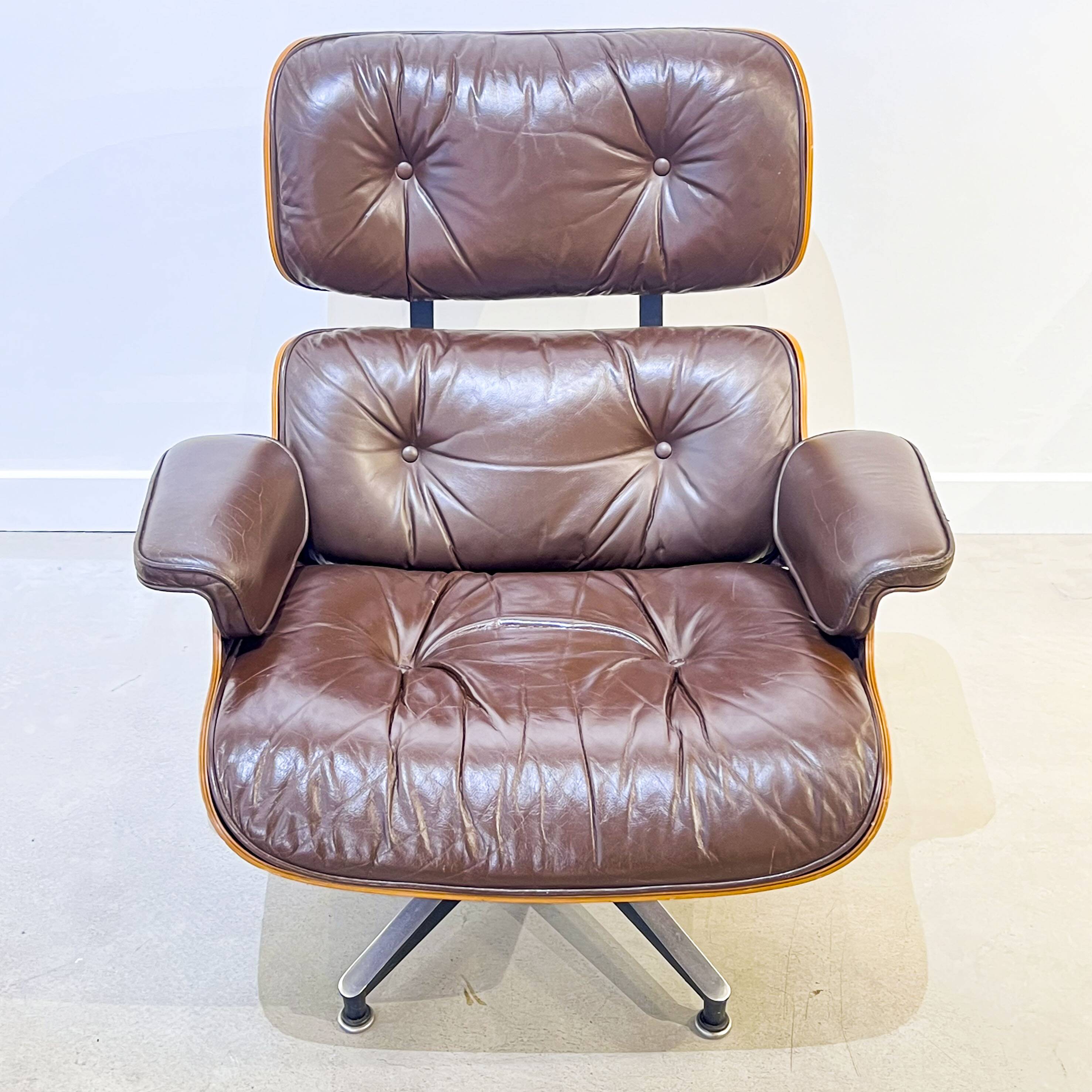 Brown Lounge Chair by Charles & Ray Eames - Herman Miller - Vintage 1970