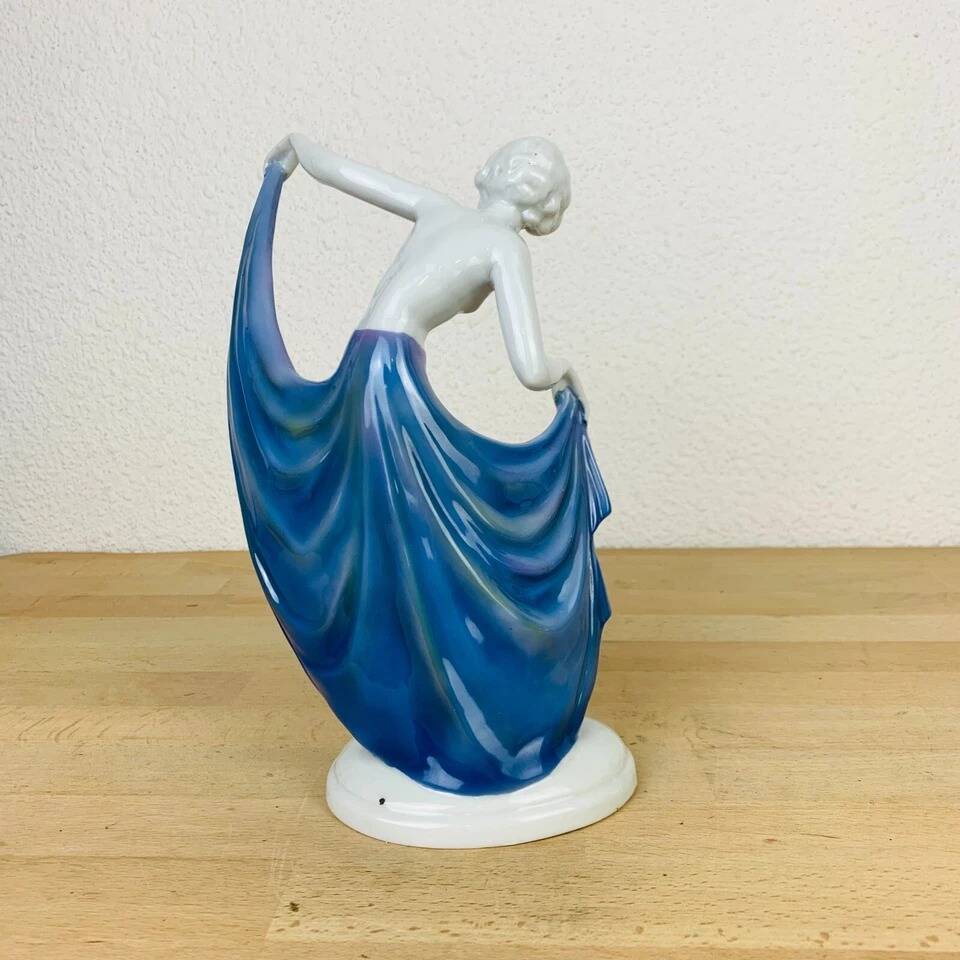 Art Deco dancer sculpture by Fasold & Stauch, German porcelain.