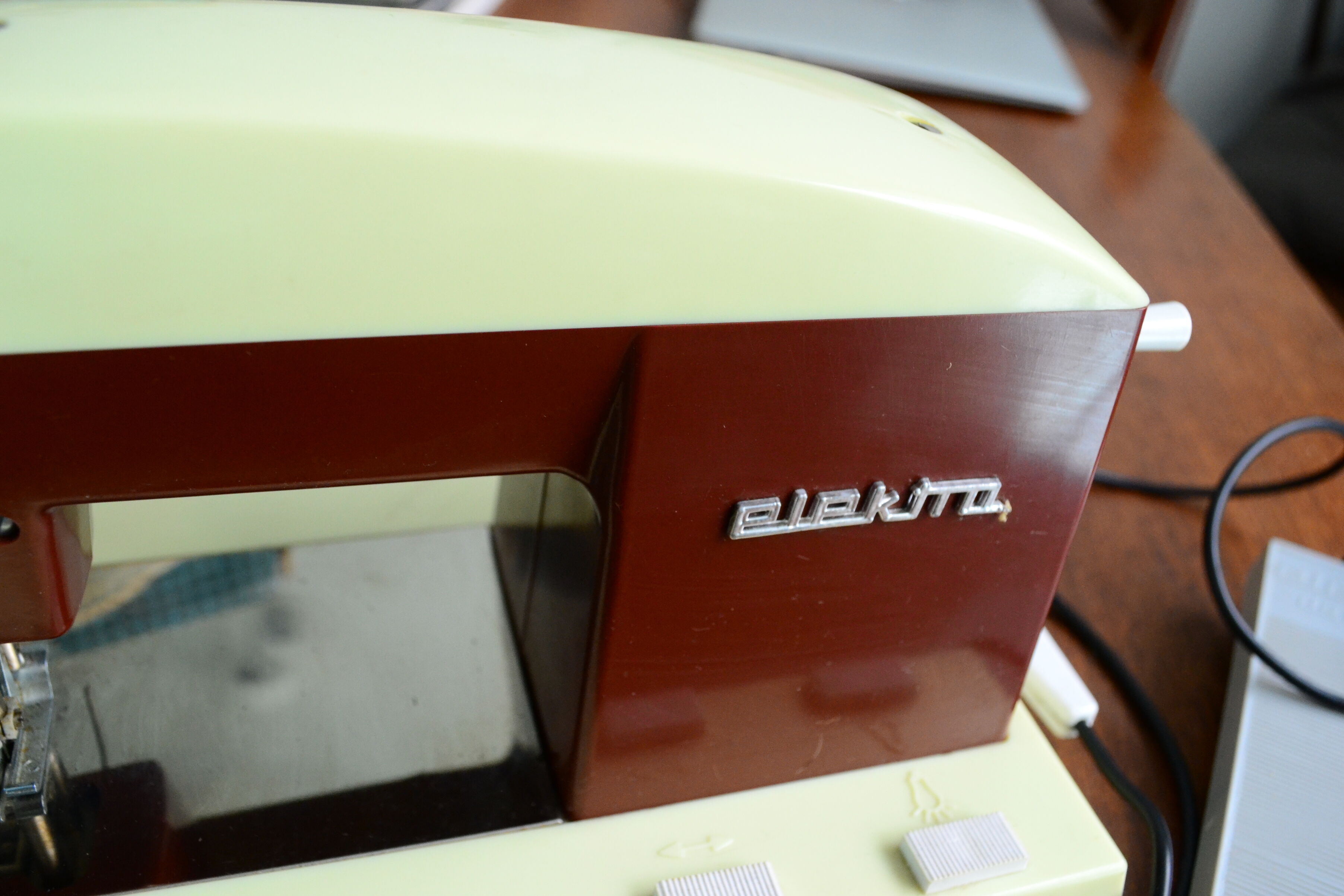 50s elektra Piko toy sewing machine