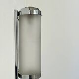 Vintage tubular Art Deco wall light, chrome metal, frosted glass, France, 1930.