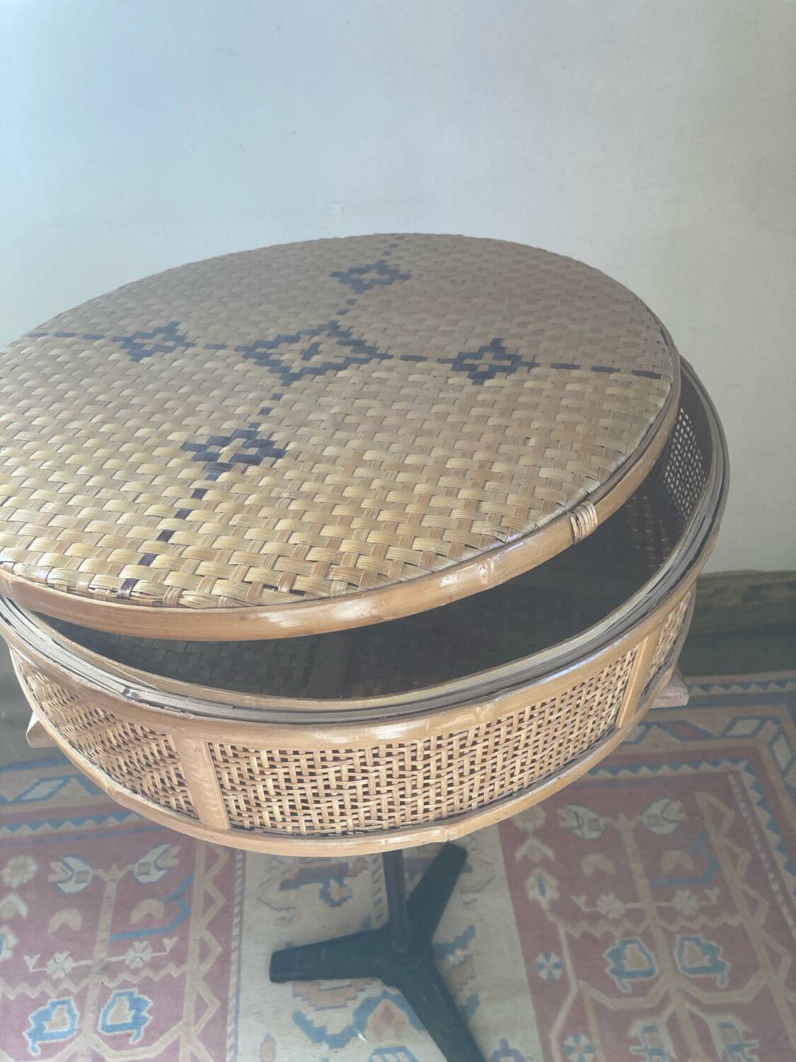 Wicker basket