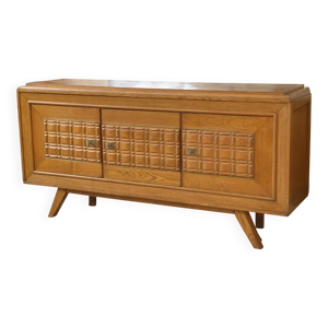 buffet brutaliste en