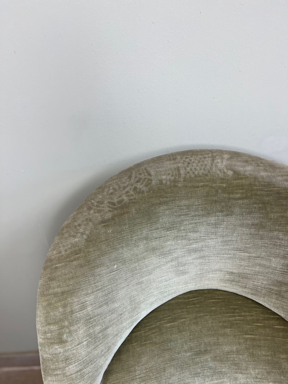 Fauteuil crapaud en velours vert