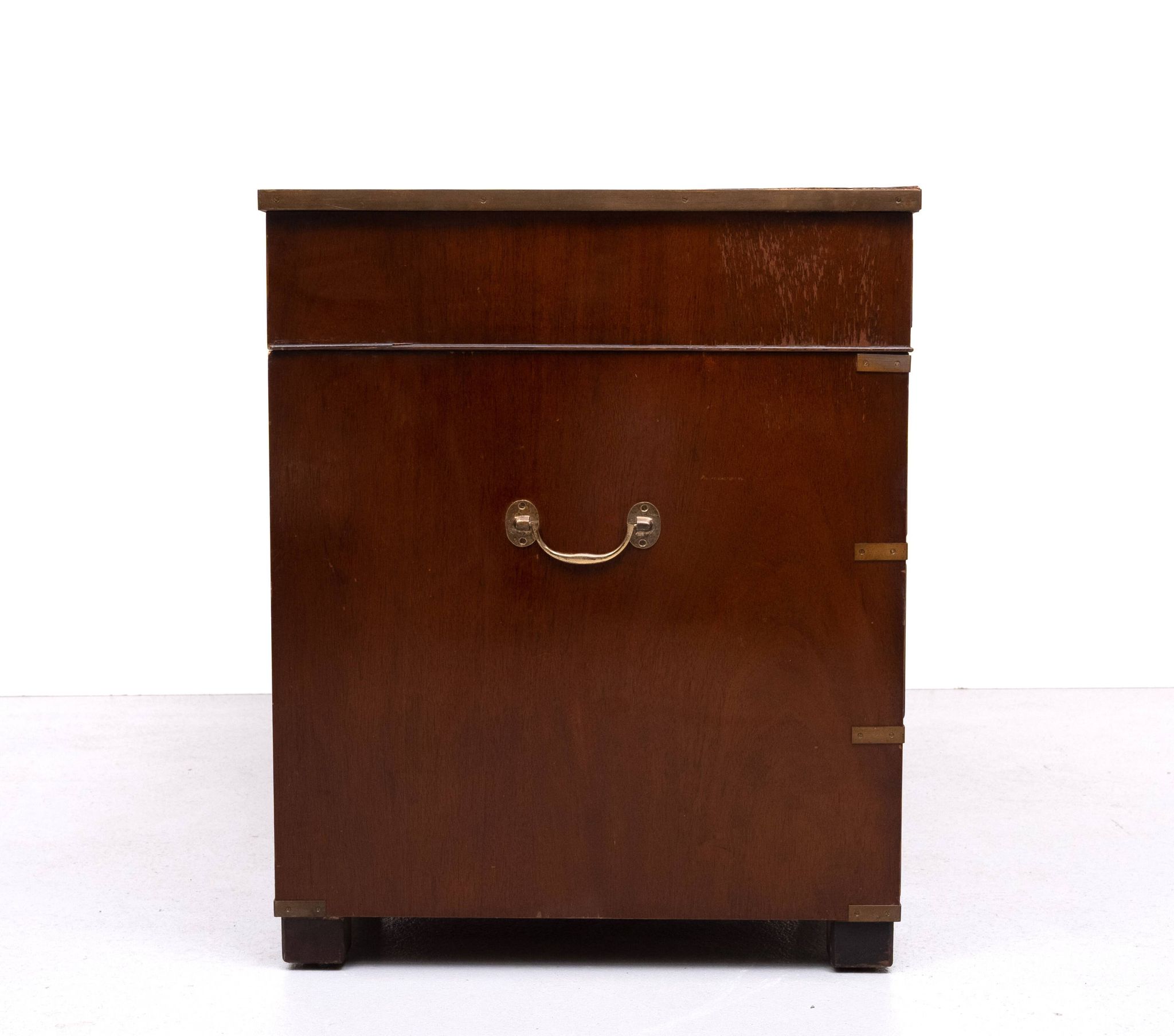 Bureau de campagne en acajou par N. Norton LTD Angleterre