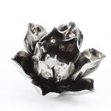 Metal flower candlestick