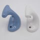 Lot de 2 patères en porcelaine
