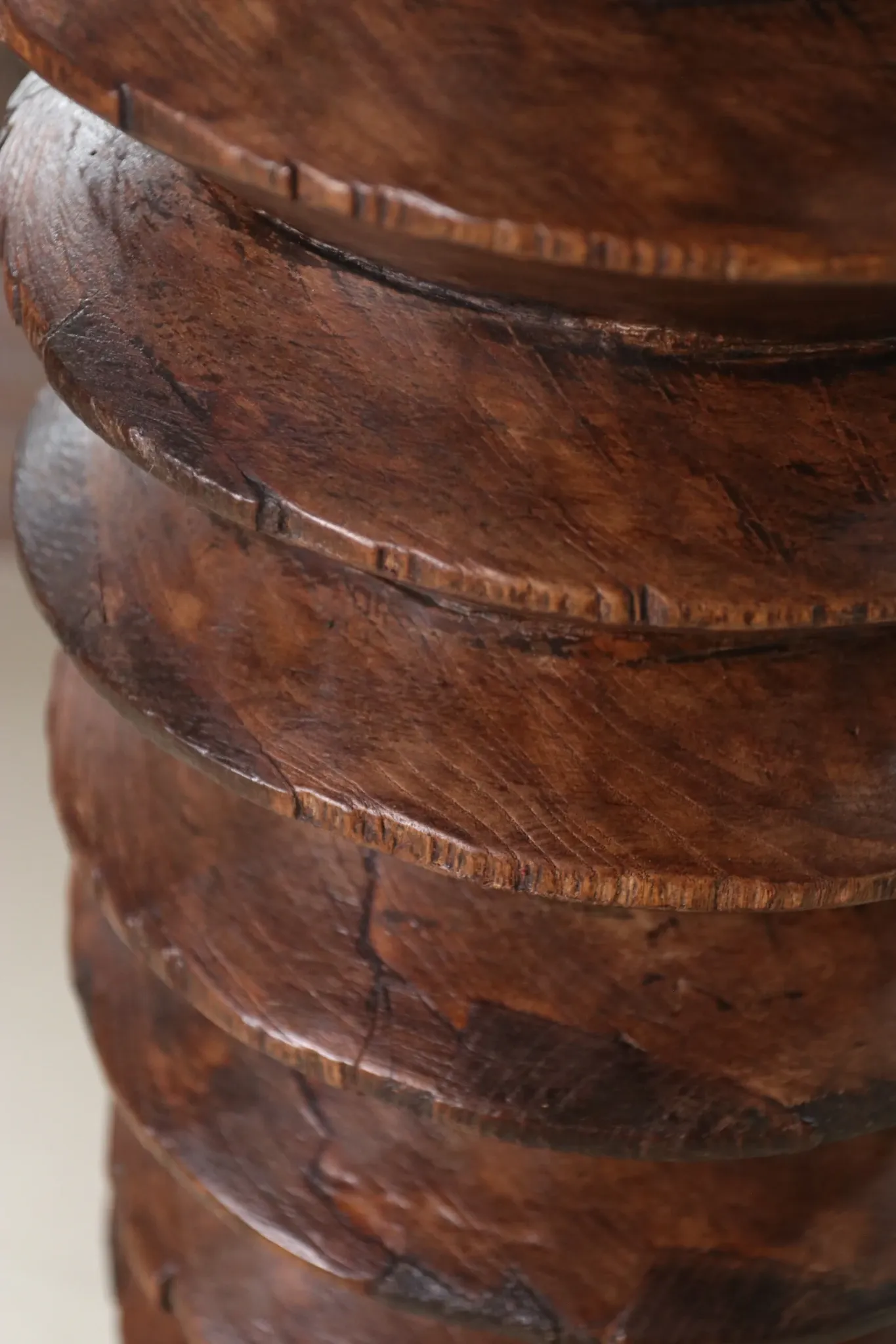 Monumental wooden wine press screw column, hand-carved, 18th c. – 170 cm