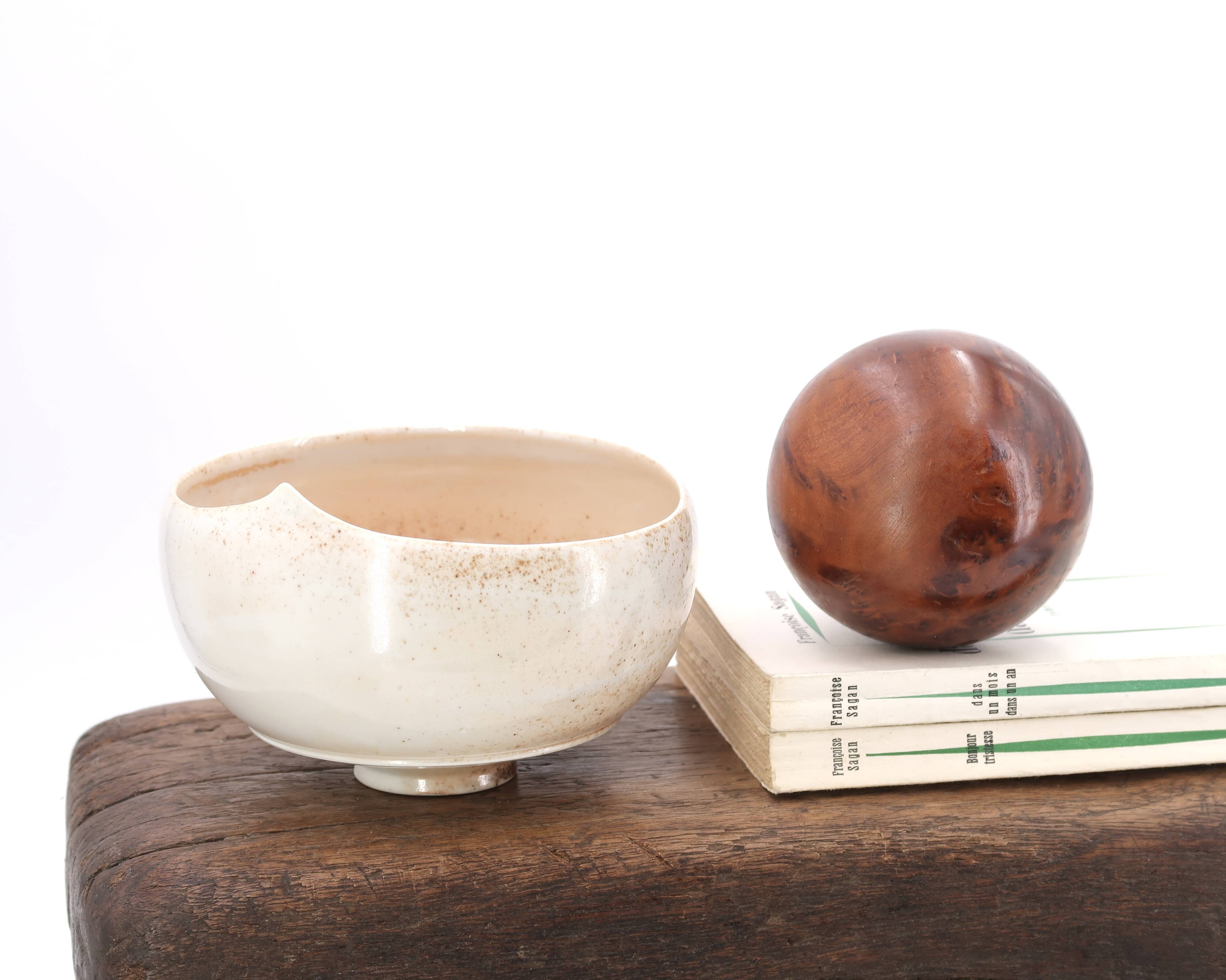 Isabelle Daucourt porcelain art pocket emptier