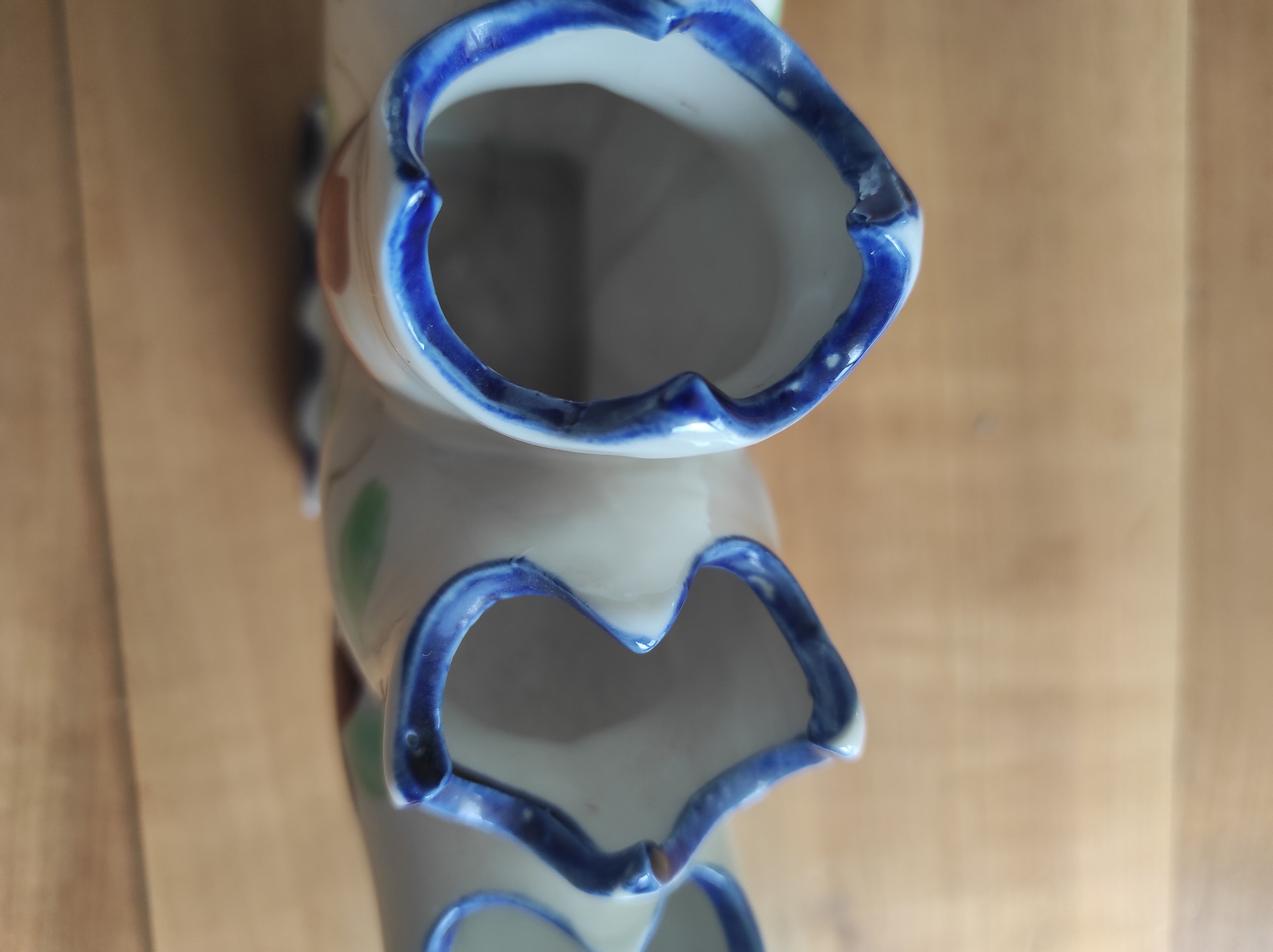 Tulip vase/bouquet holder in hand-painted earthenware