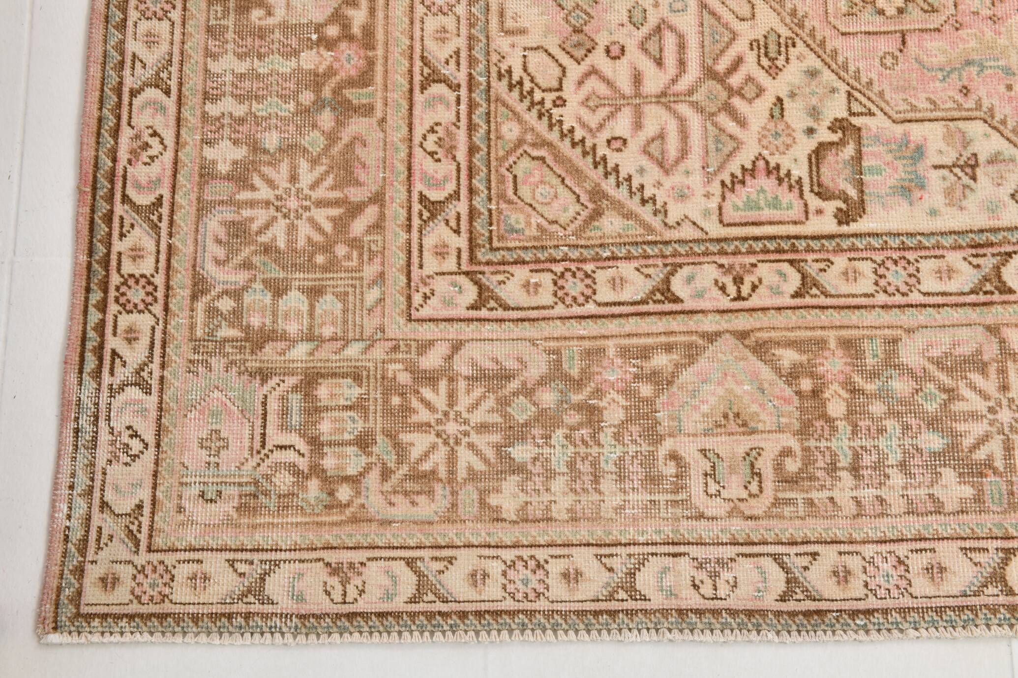 6x9 dusty pink wool persian rug 287x192cm