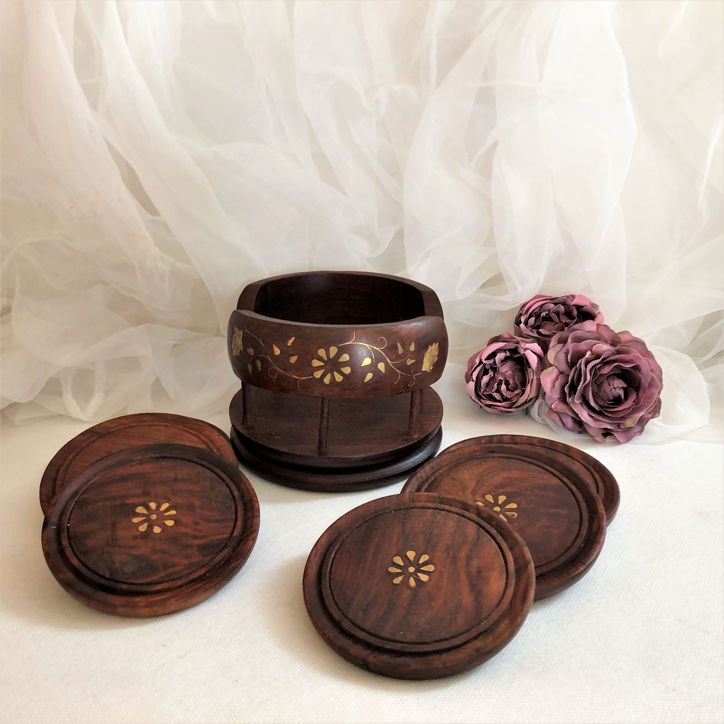 Set of 6 coasters with wooden and brass holder