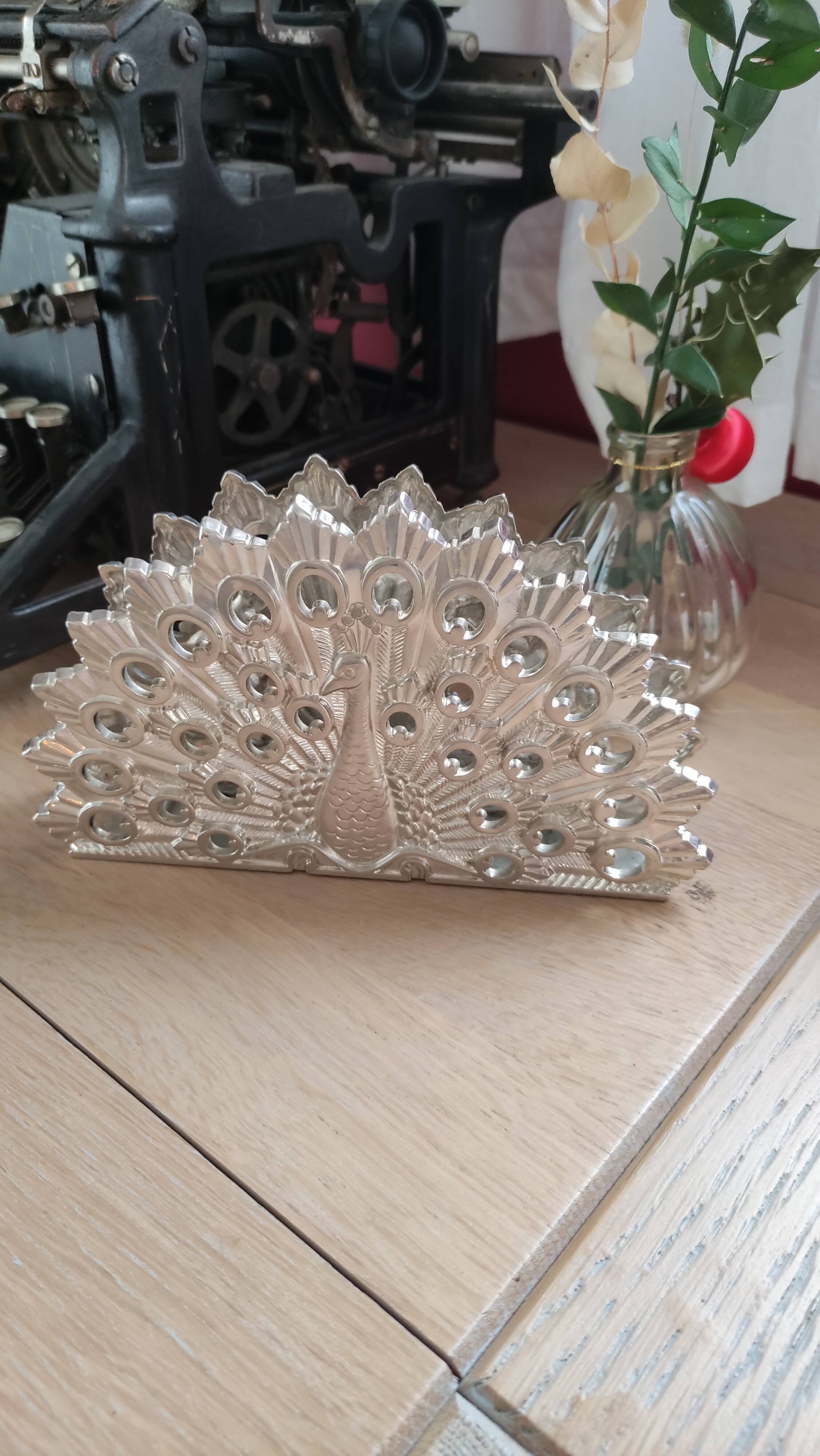 Peacock napkin holder in silver metal